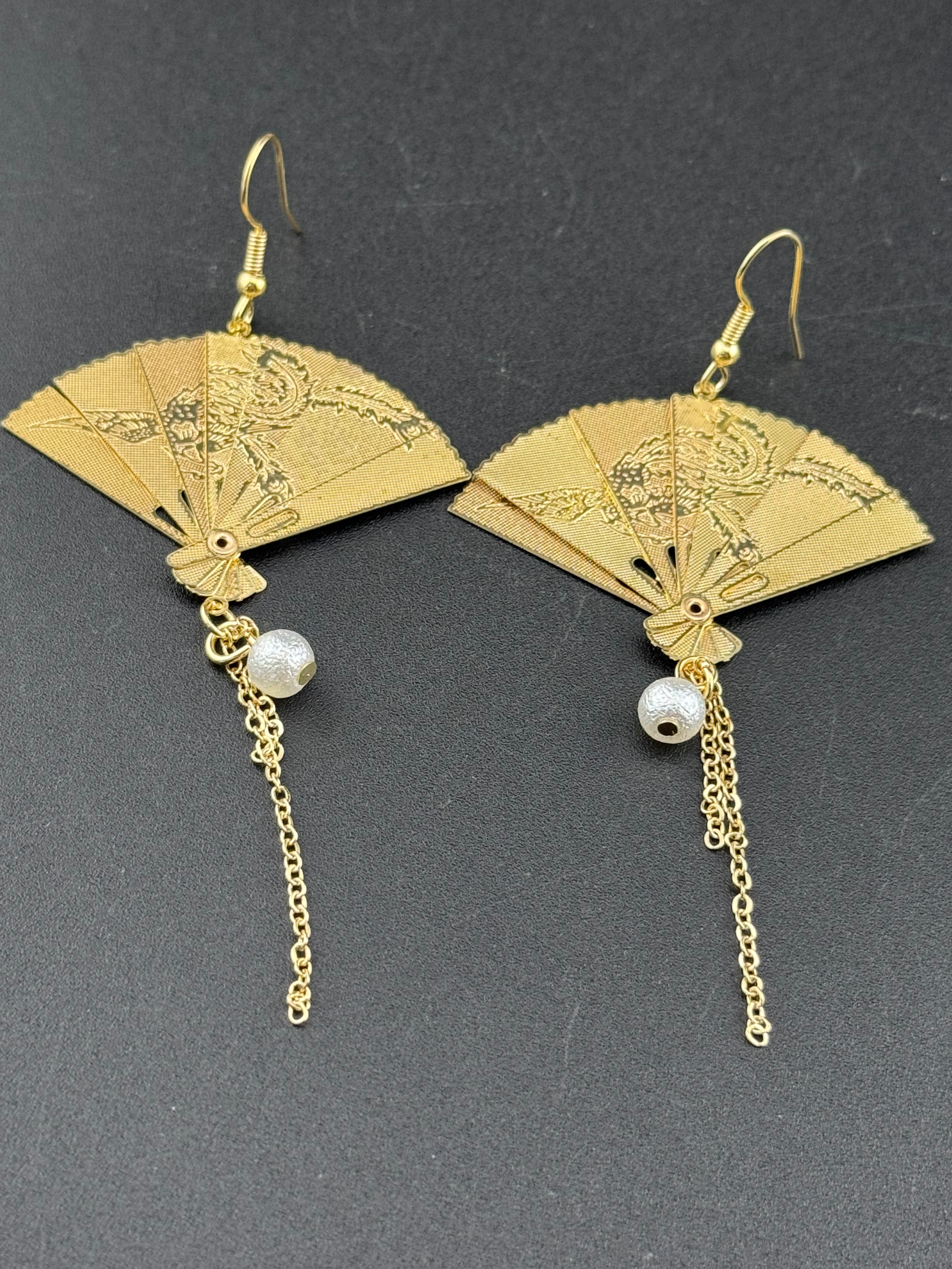 Chinese gold plated opening gold fan dangly earrings