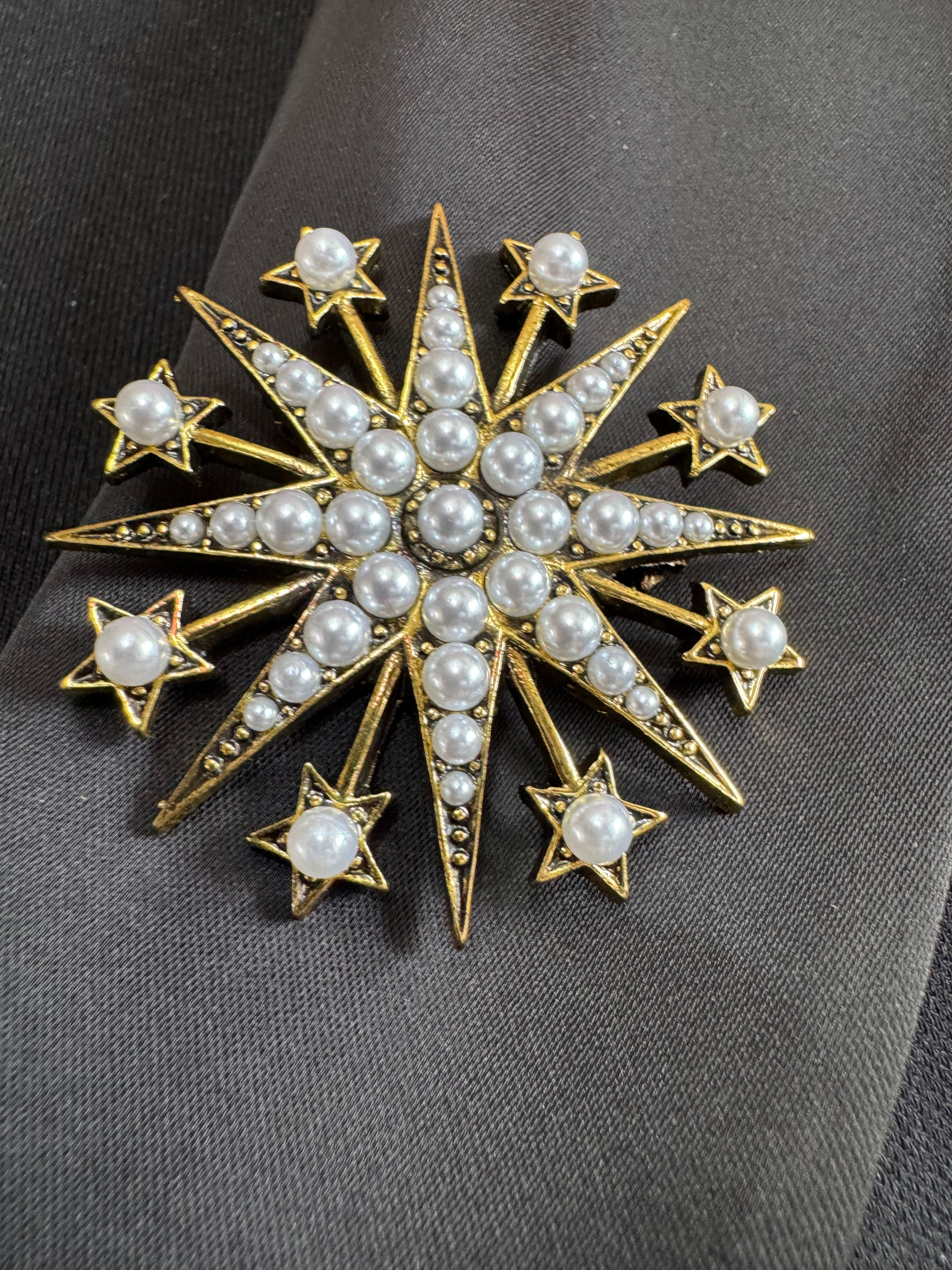 Large star brooch antique gold tone with seed pearls