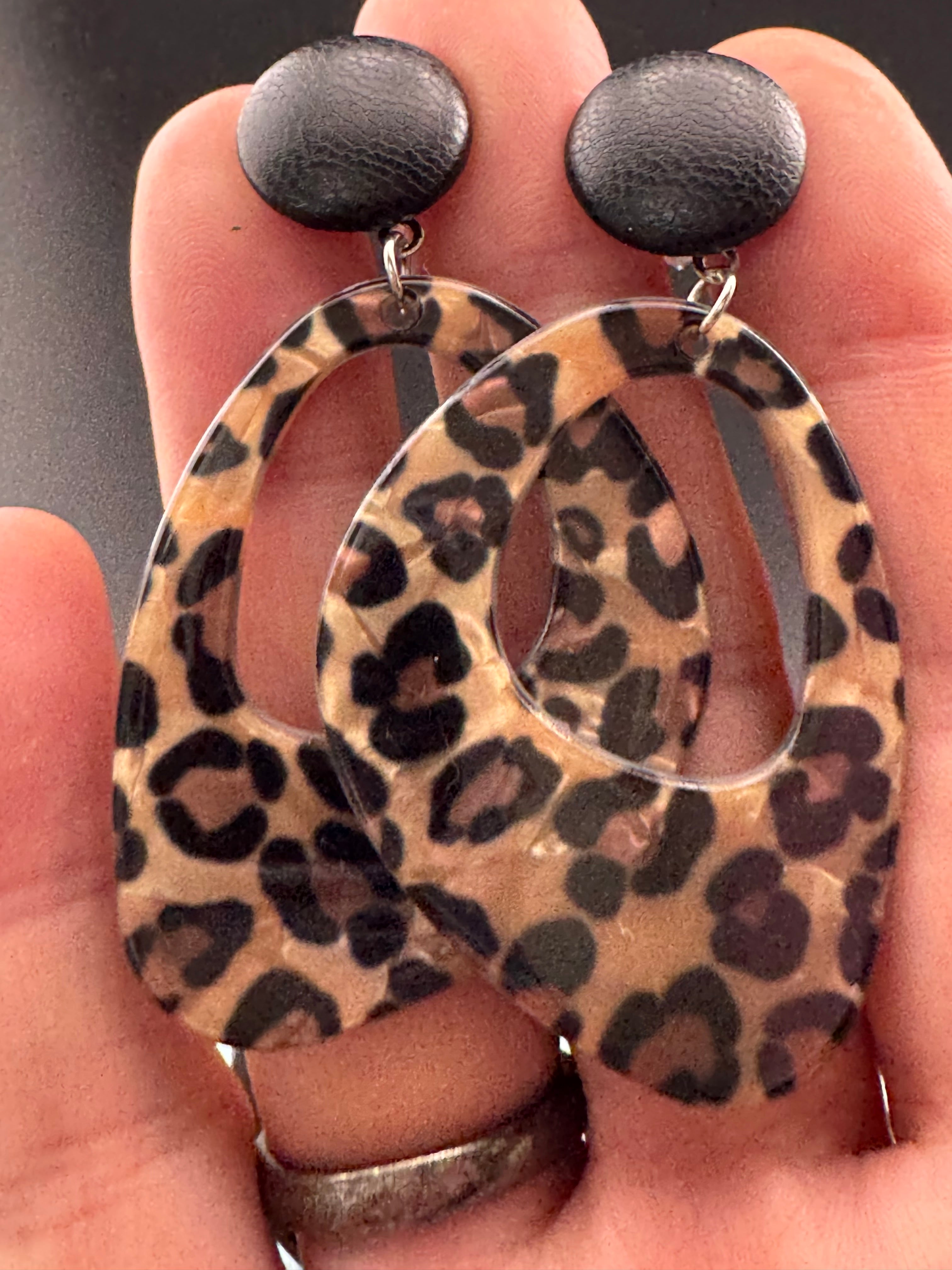 Big tortoiseshell dangly drop earrings