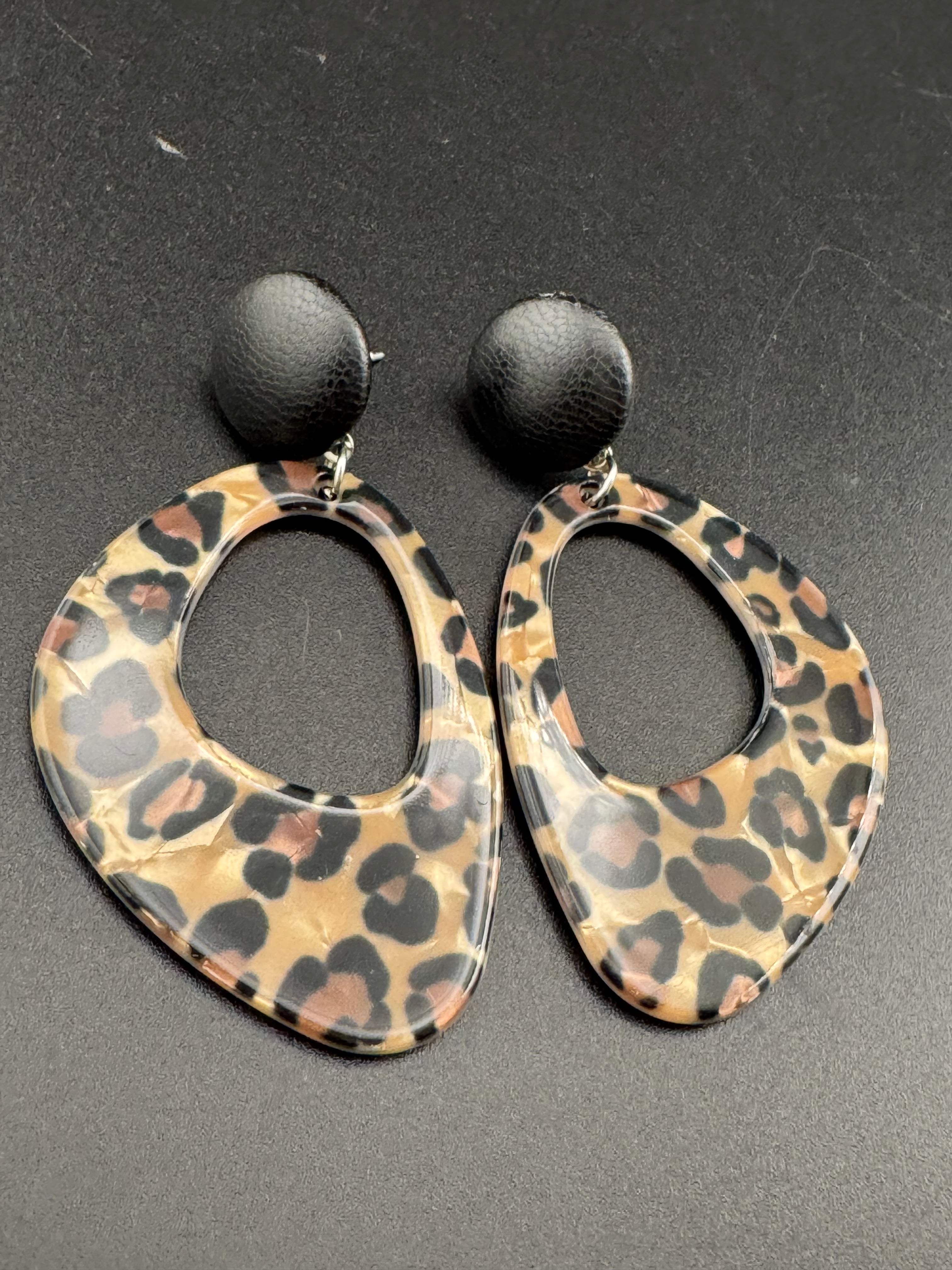 Big tortoiseshell dangly drop earrings
