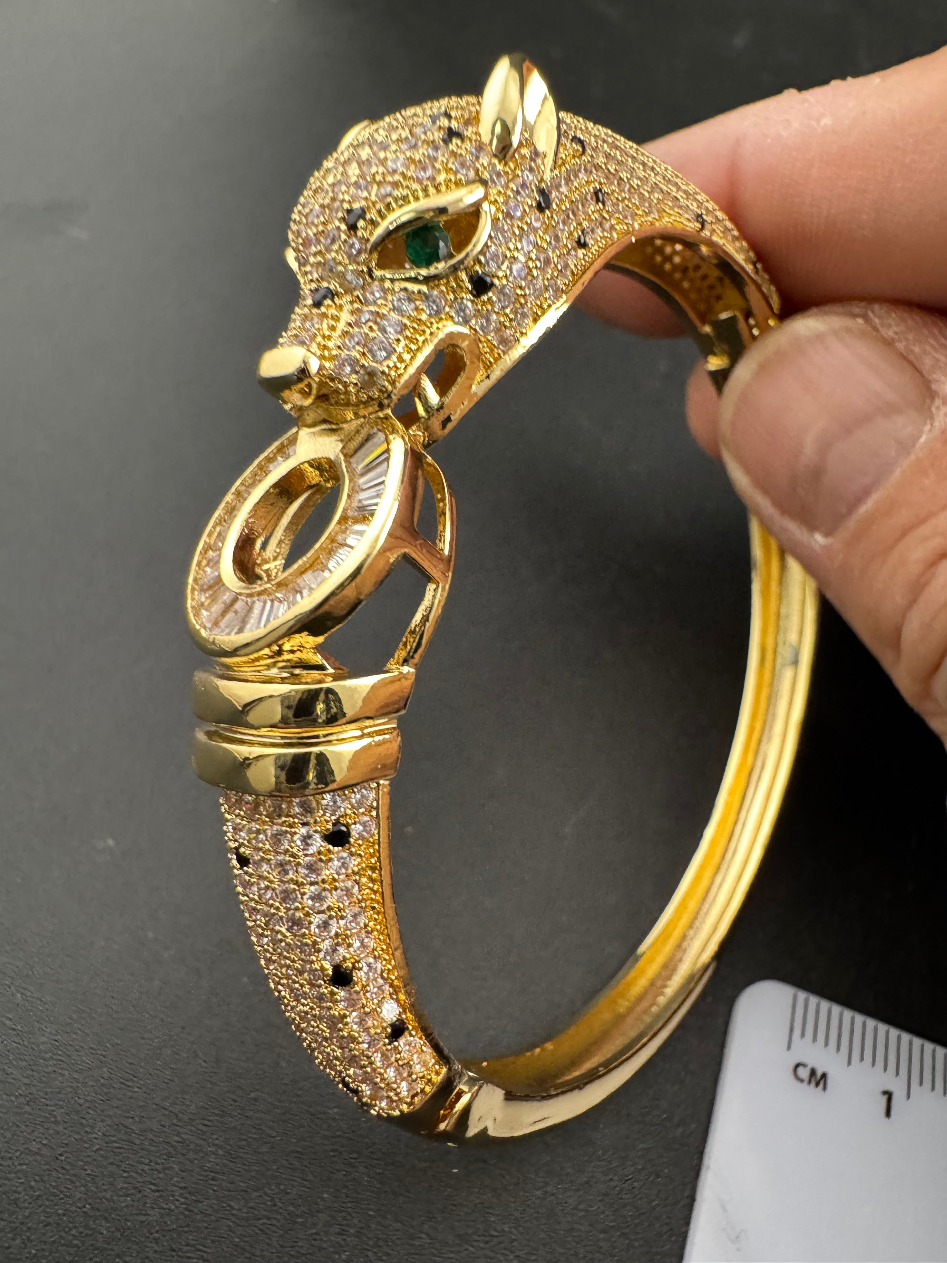 Classic big cat gold baguette rhinestone Crystal Leopard clamper Bangle Animal Bracelets