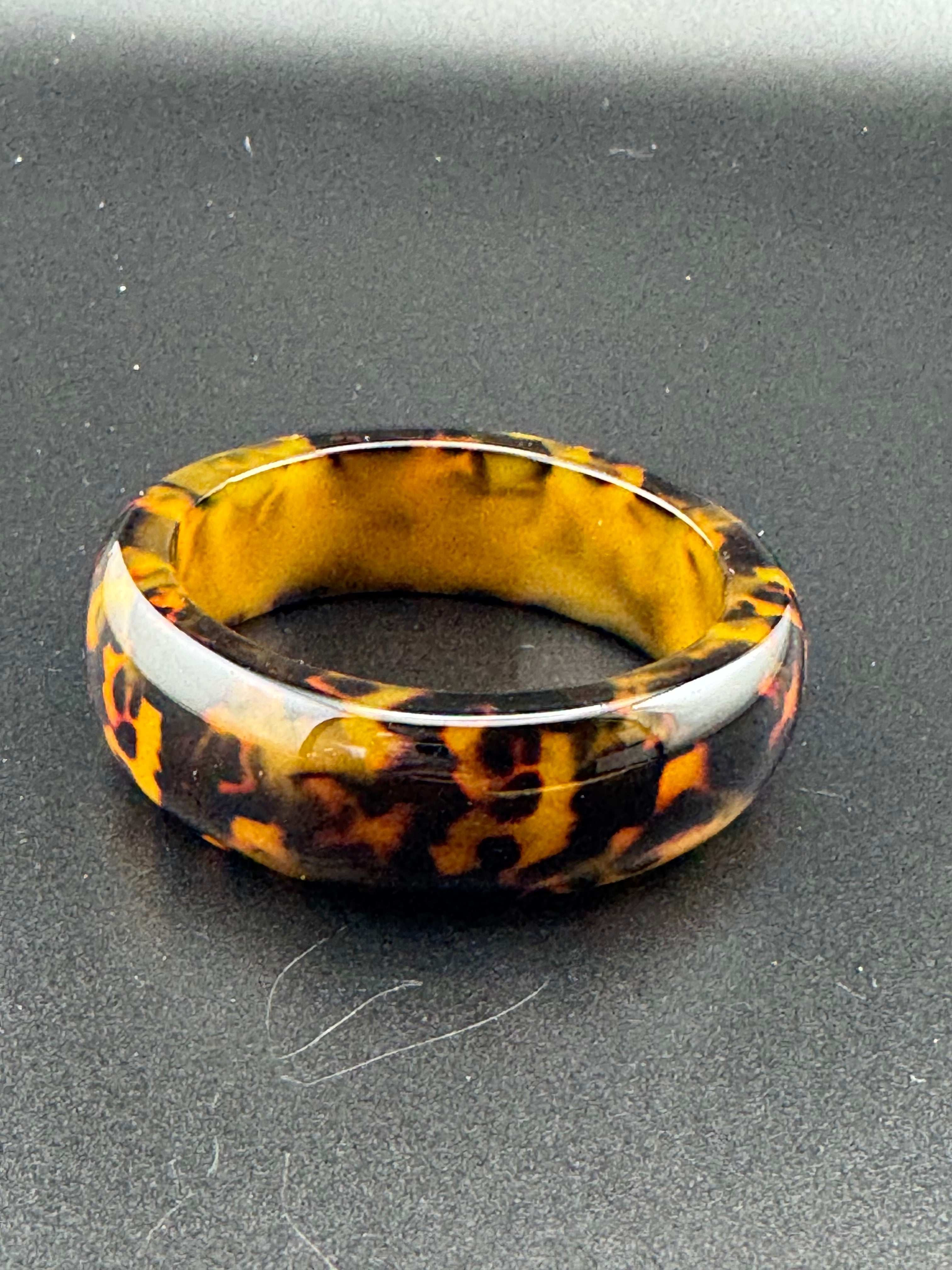 Wide acrylic brown faux tortoiseshell bangle bracelet, leopard print