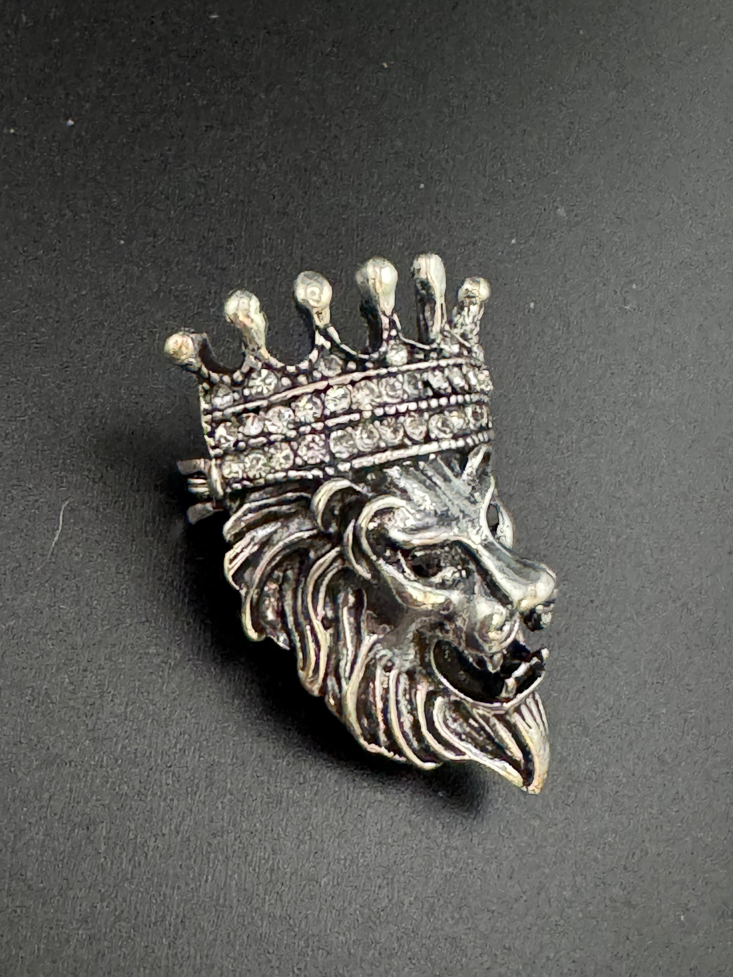 Diamanté silver lion brooch, antique pewter tone