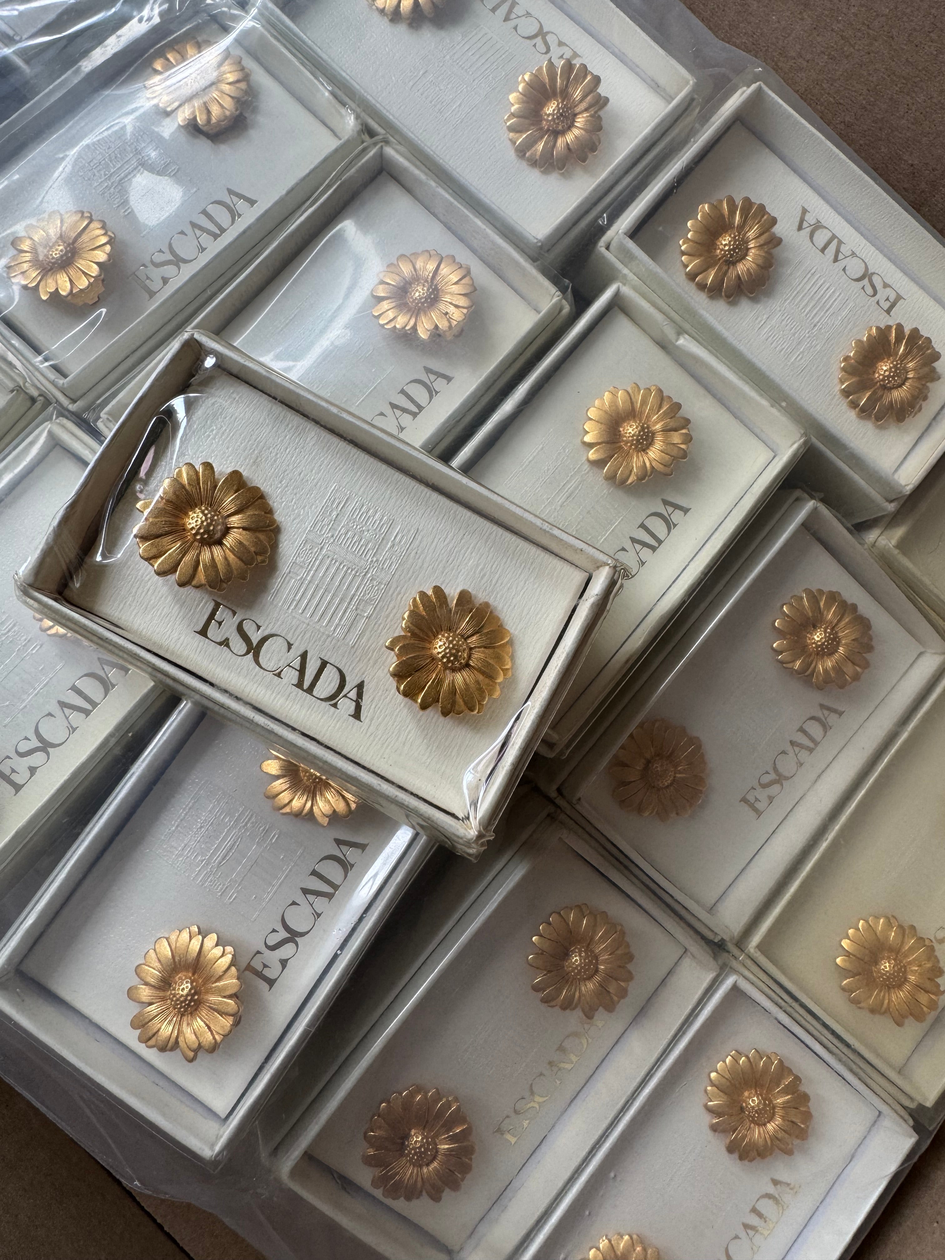 Vintage ESCADA gold Daisy clip on earrings, French designer