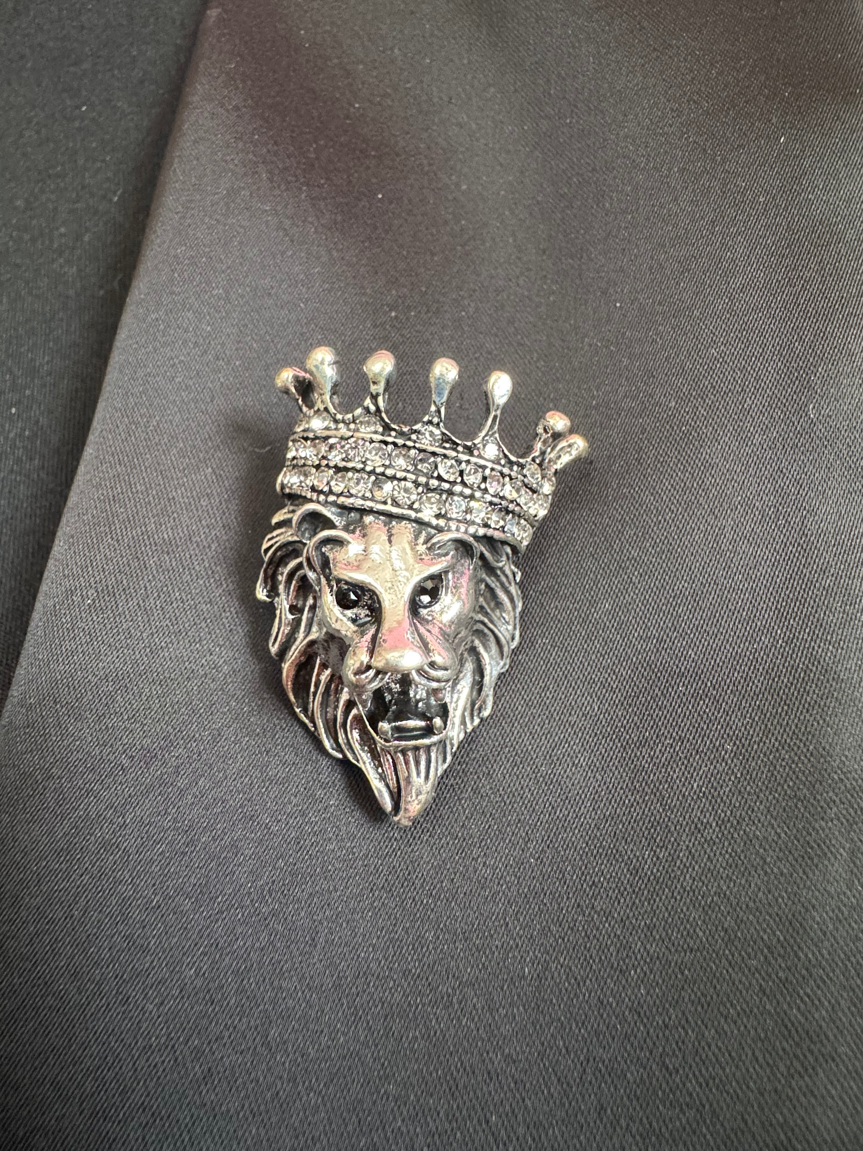 Diamanté silver lion brooch, antique pewter tone