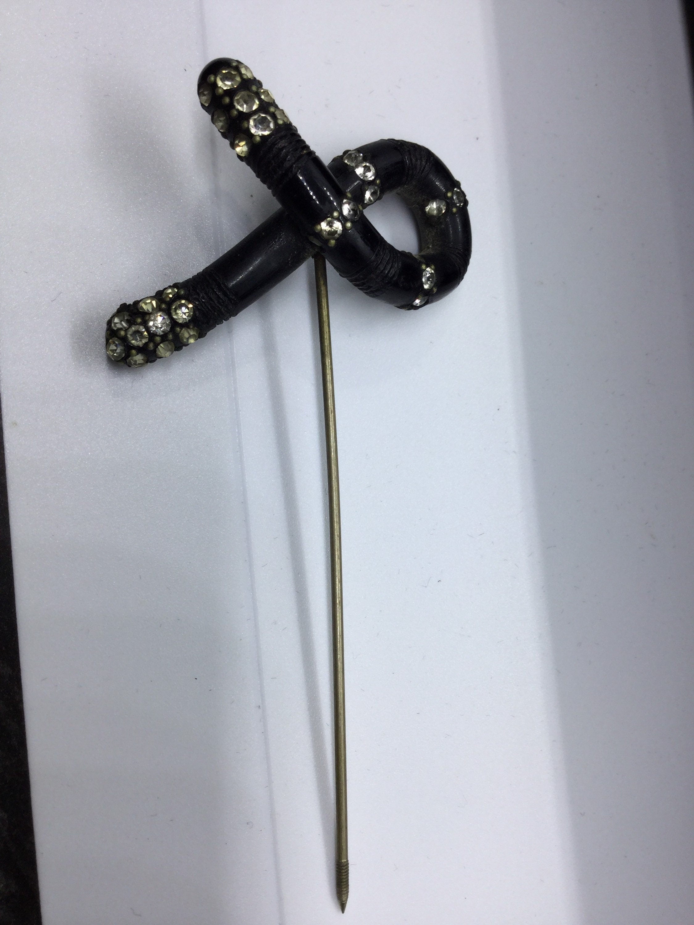 True Art Deco hat flash pin diamanté paste rhinestone bakelite