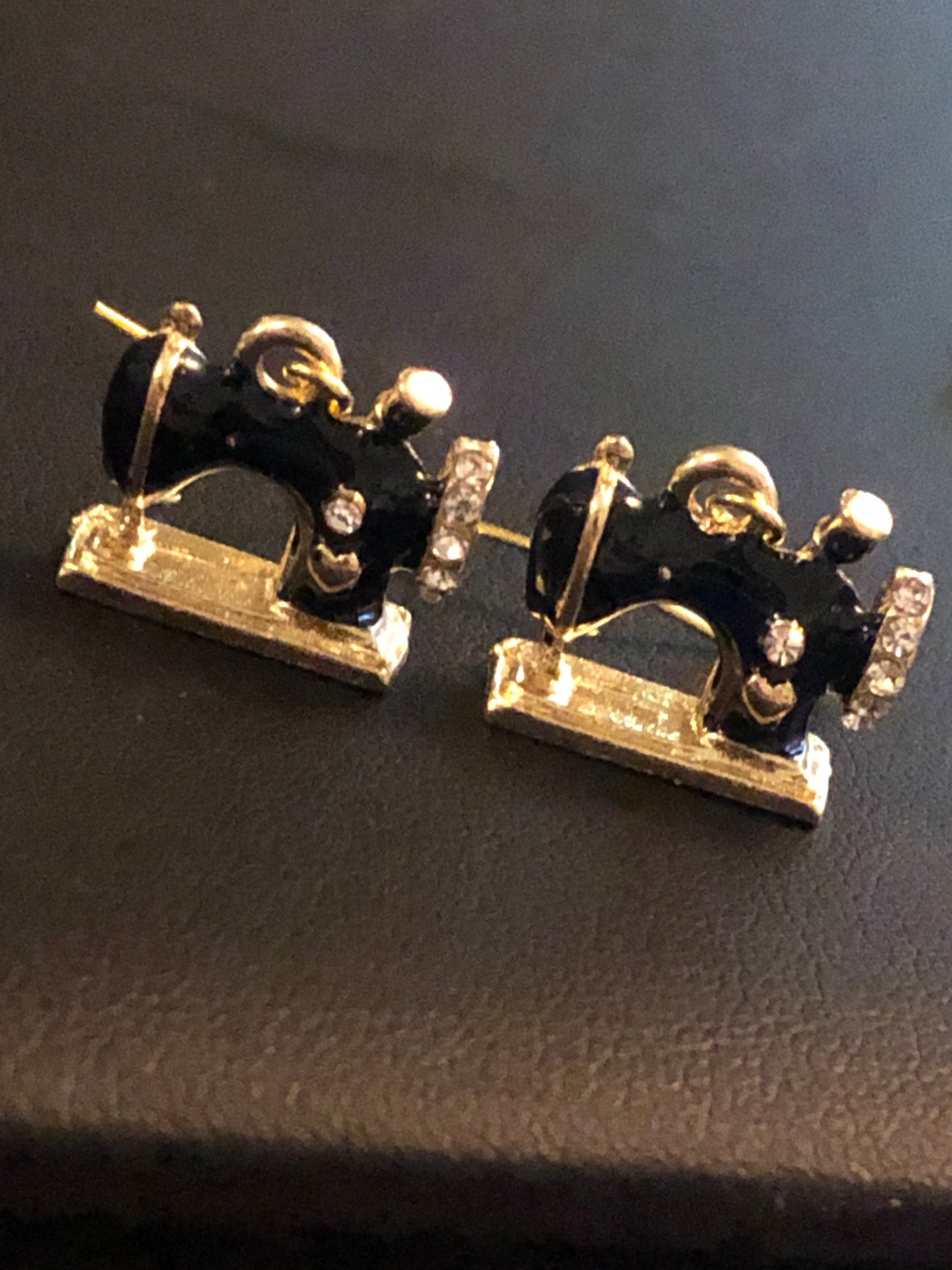 gold tone black enamel vintage sewing machine drop earrings pierced ears