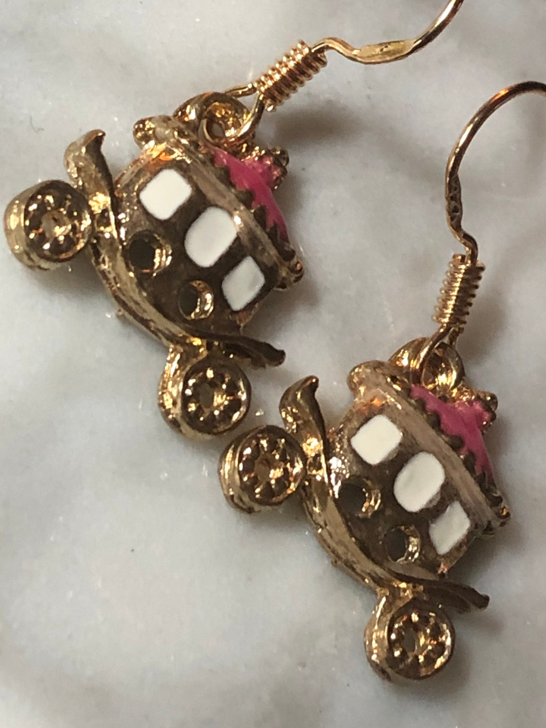 Girls princess carriage drop earrings for pierced ears gold tone pink enamel