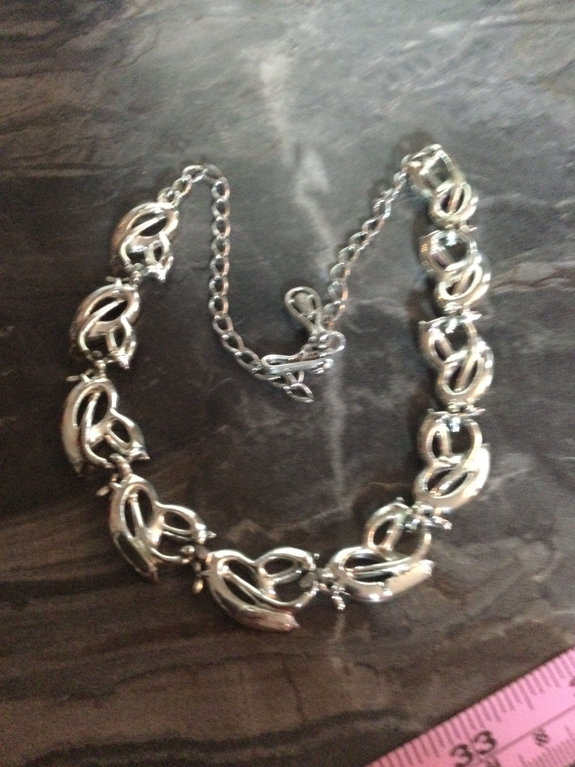 17” Vintage baby pink enamel leaf necklace silver tone chrome metal choker necklace
