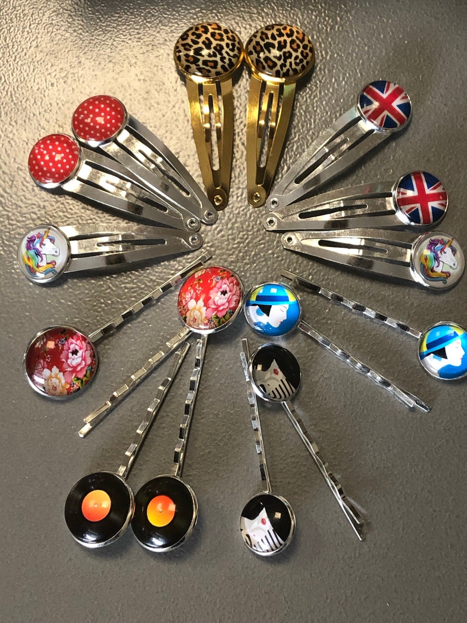 pair of bee hair clips silver tone snap lock closure