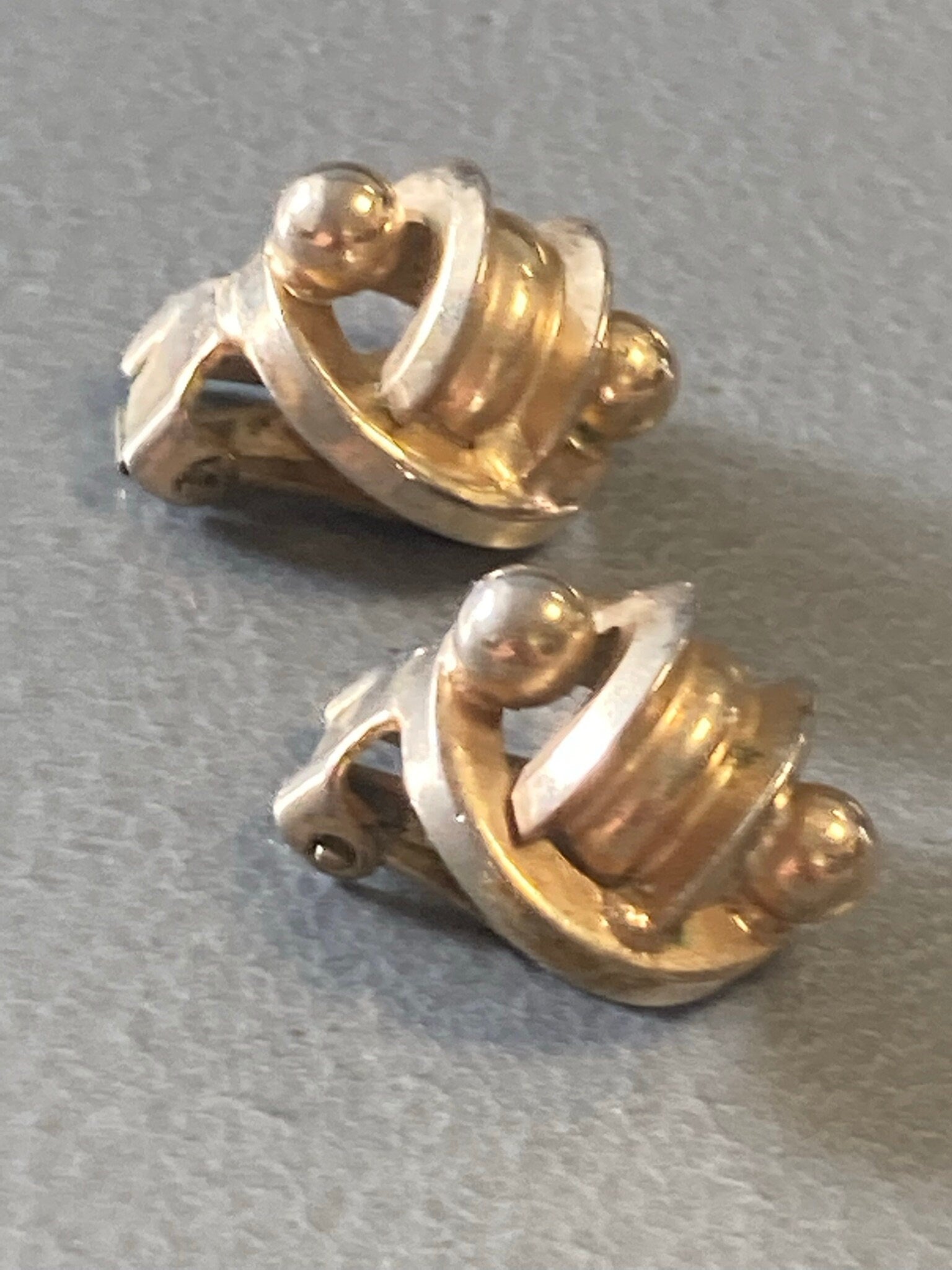 Signed BARCLAY gold tone tone modernist geometric clip on stud earrings