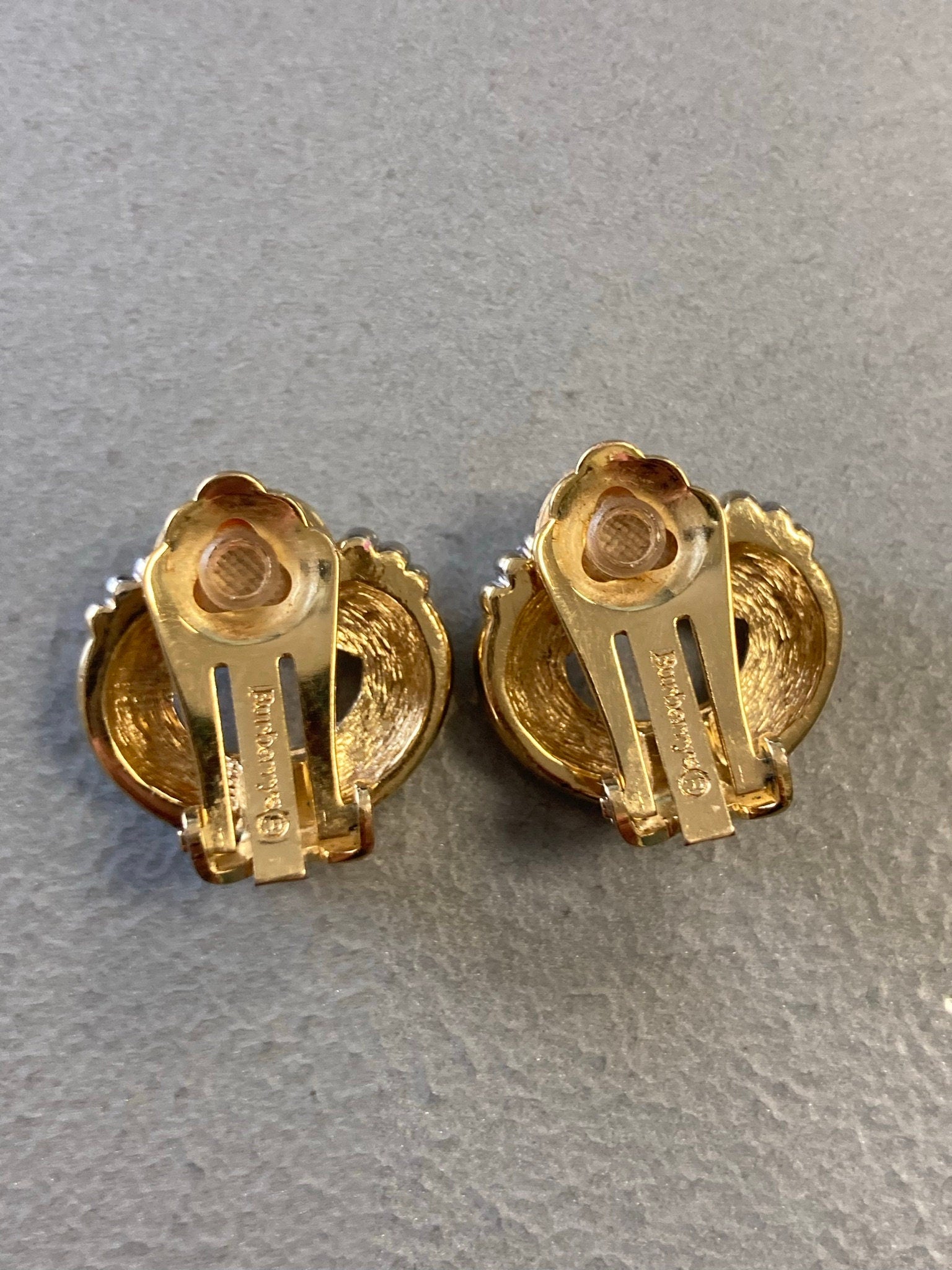 Signed BURBERRY designer navy blue enamel flat hoop gold tone clip on stud earrings