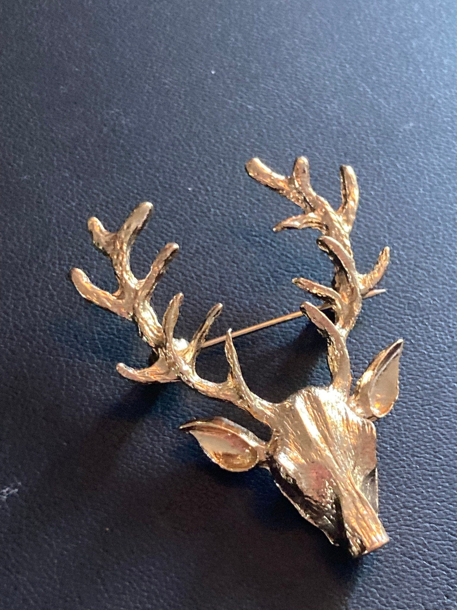 Retro gold Tone stag or reindeer brooch Scottish highlands