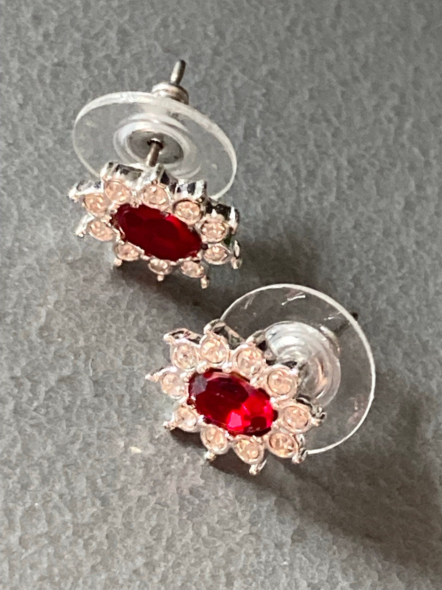 Vintage Ruby Red & clear Glass Rhinestone Diamanté small stud Earrings