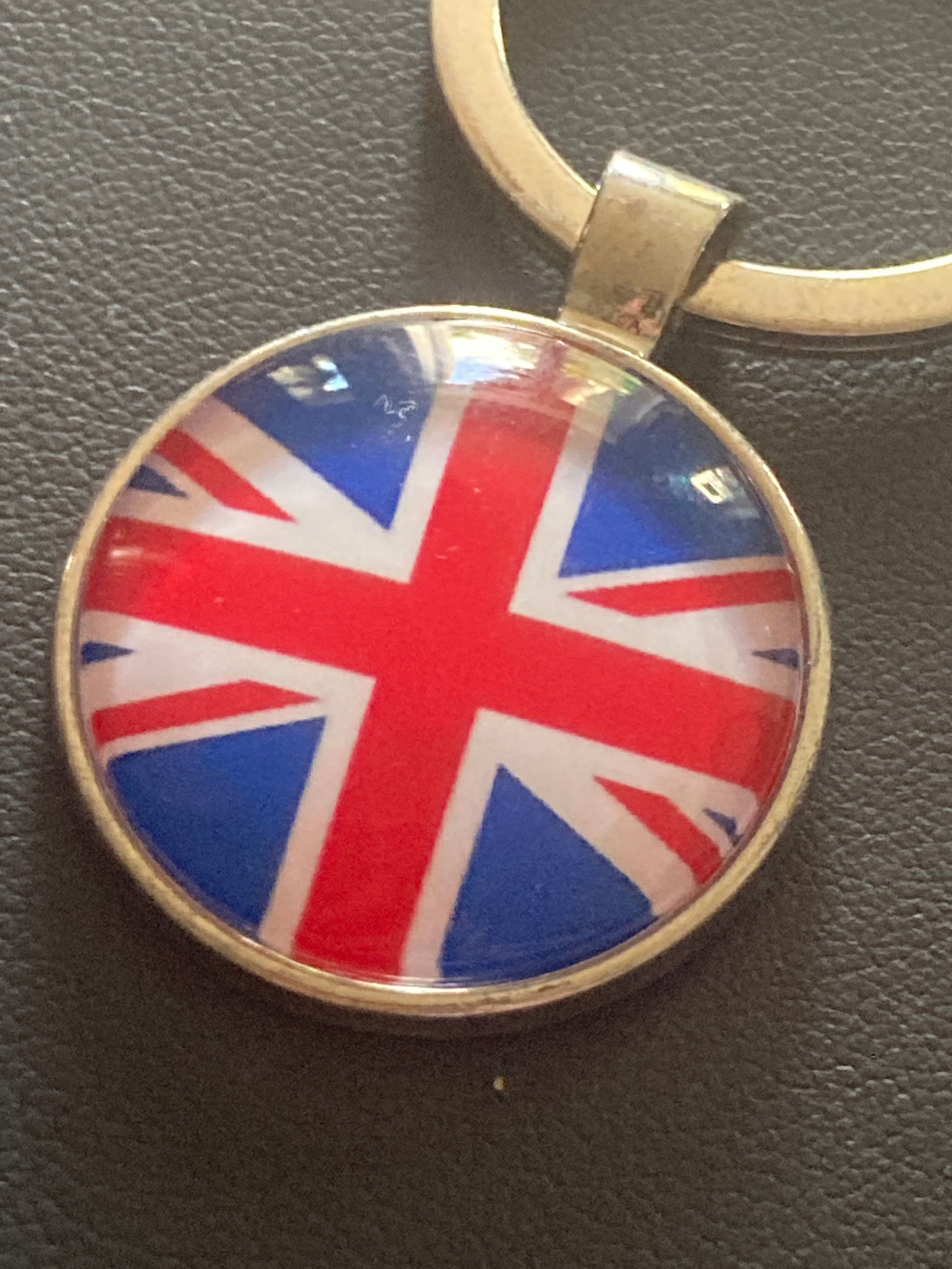 Union Jack keyring souvenir silver keyring with 25mm glass cabochon