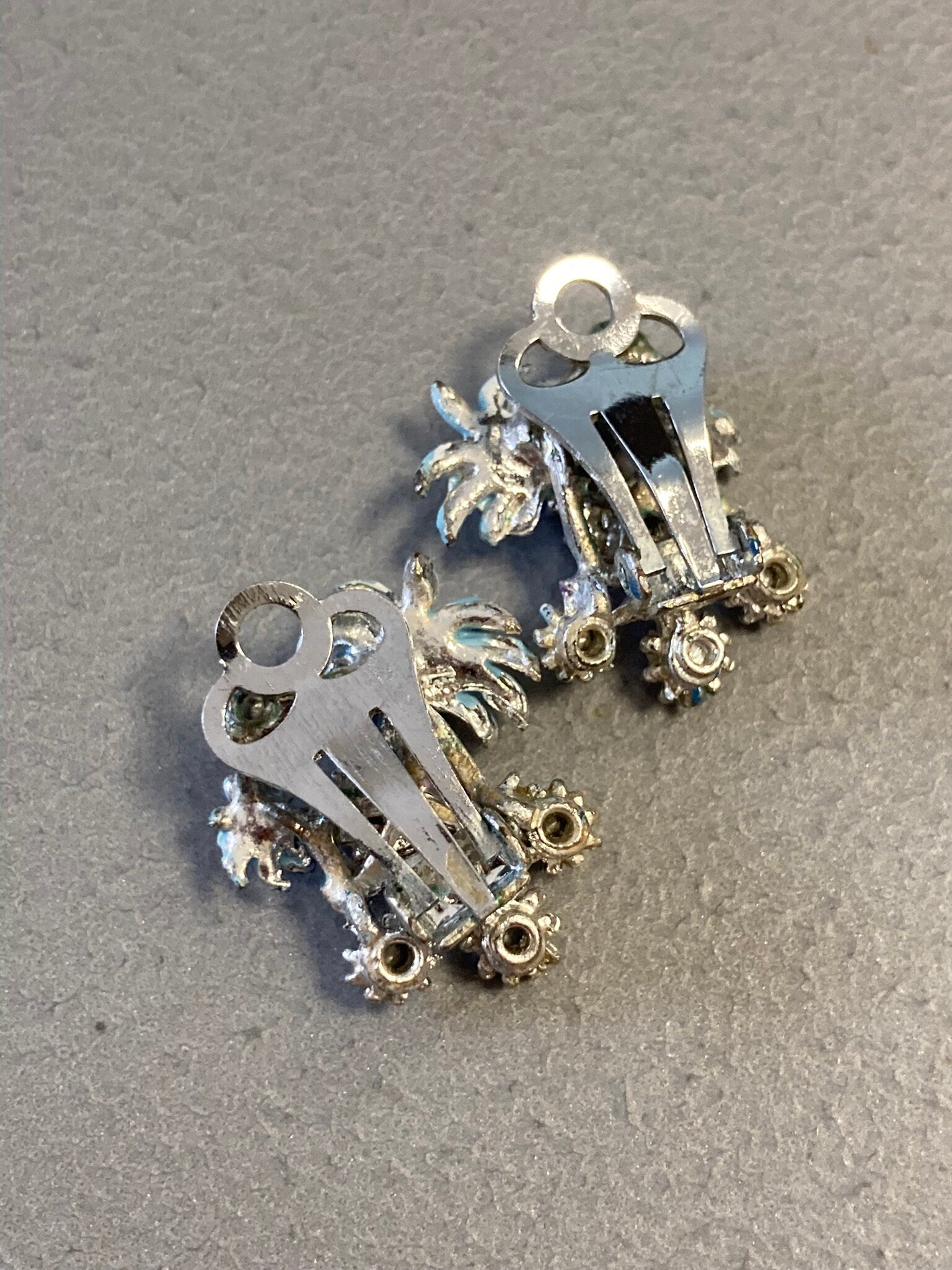 Chinese Pagoda palm tree Vintage blue enamel clip On Earrings