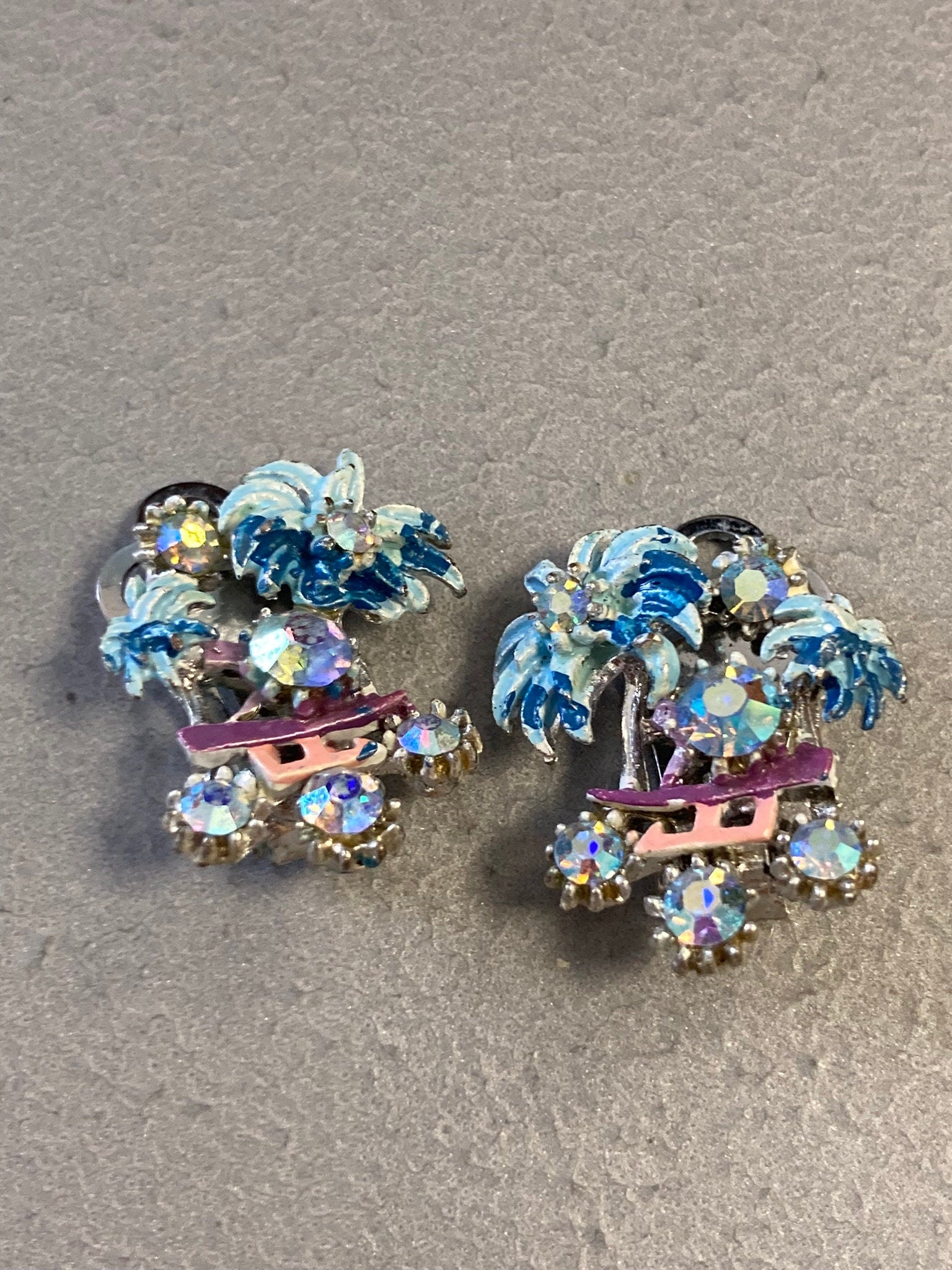 Chinese Pagoda palm tree Vintage blue enamel clip On Earrings