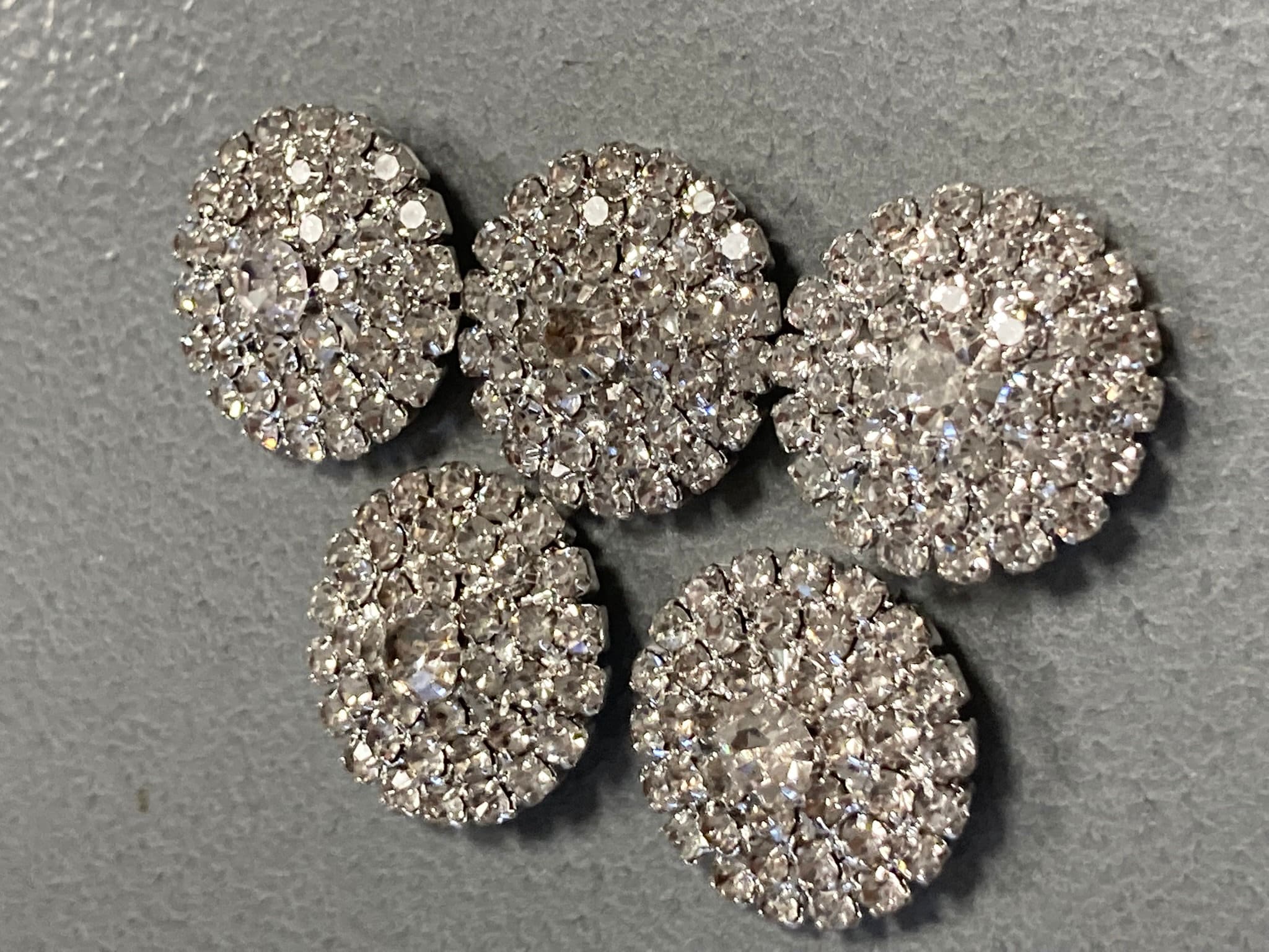 24mm Set of 5 round clear diamanté rhinestone low domed buttons silver tone