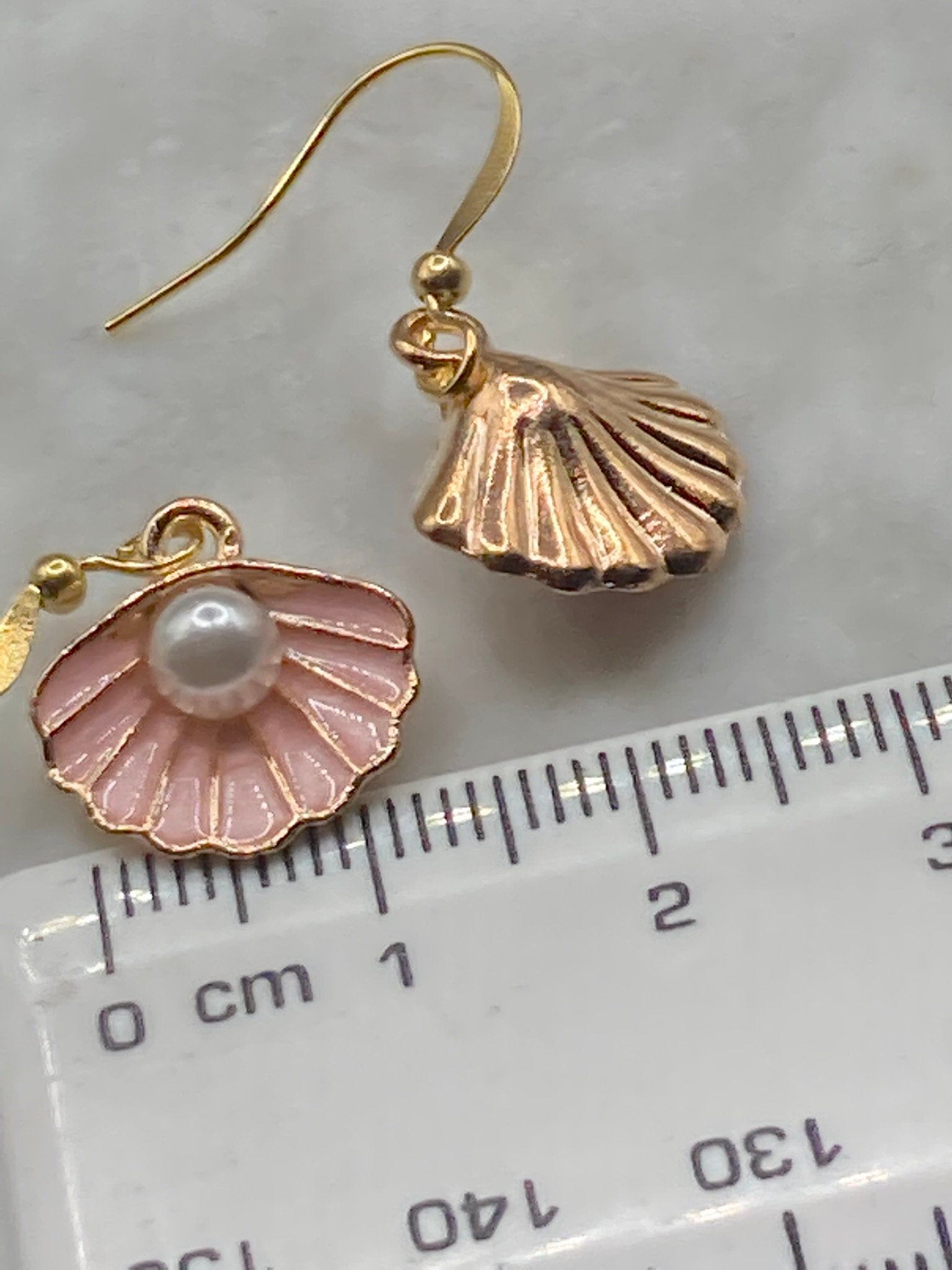 pink enamel oyster shell pearl gold tone small drop earrings