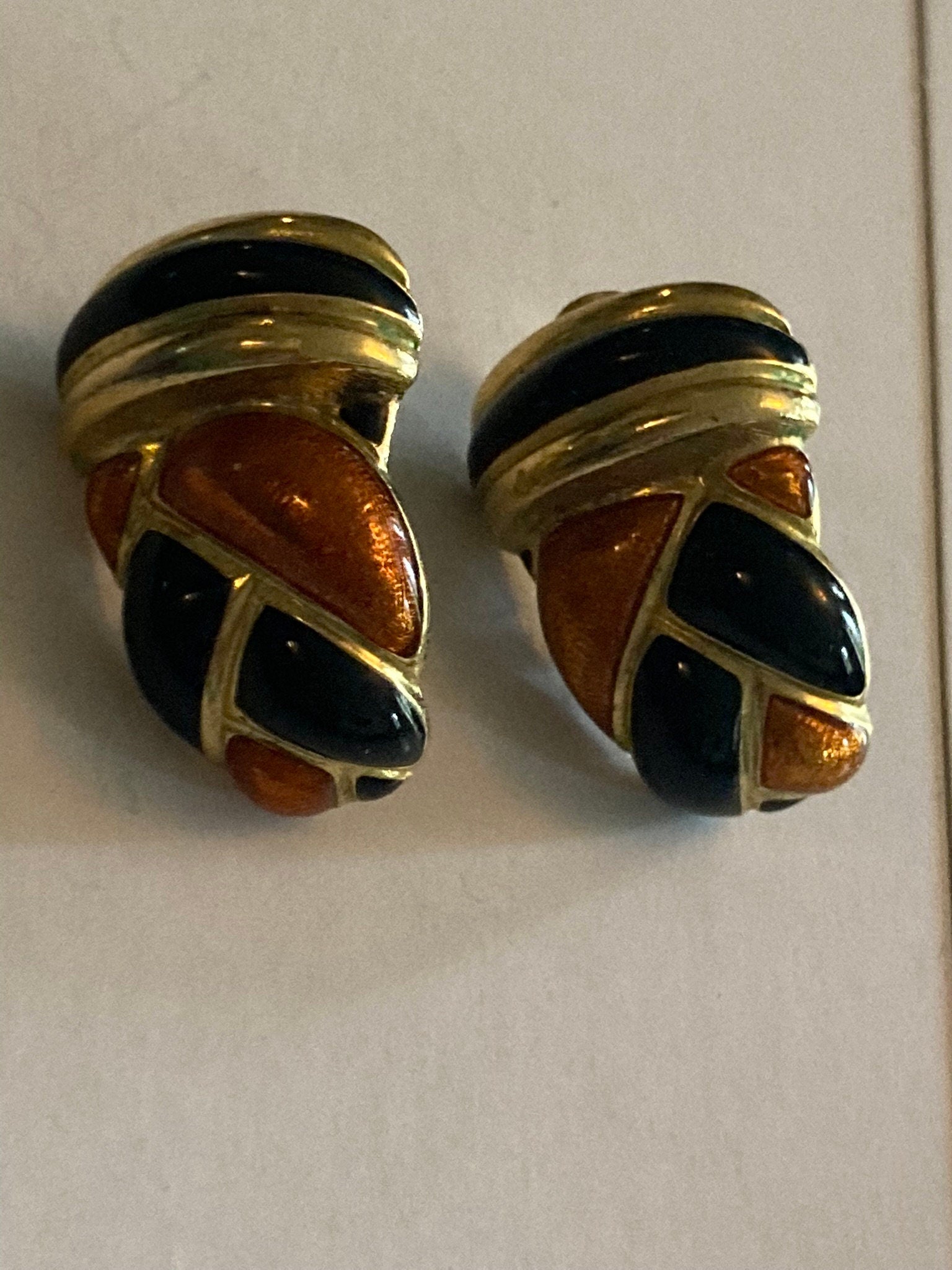 Vintage Gold tone black and brown enamel oversized clip on earrings