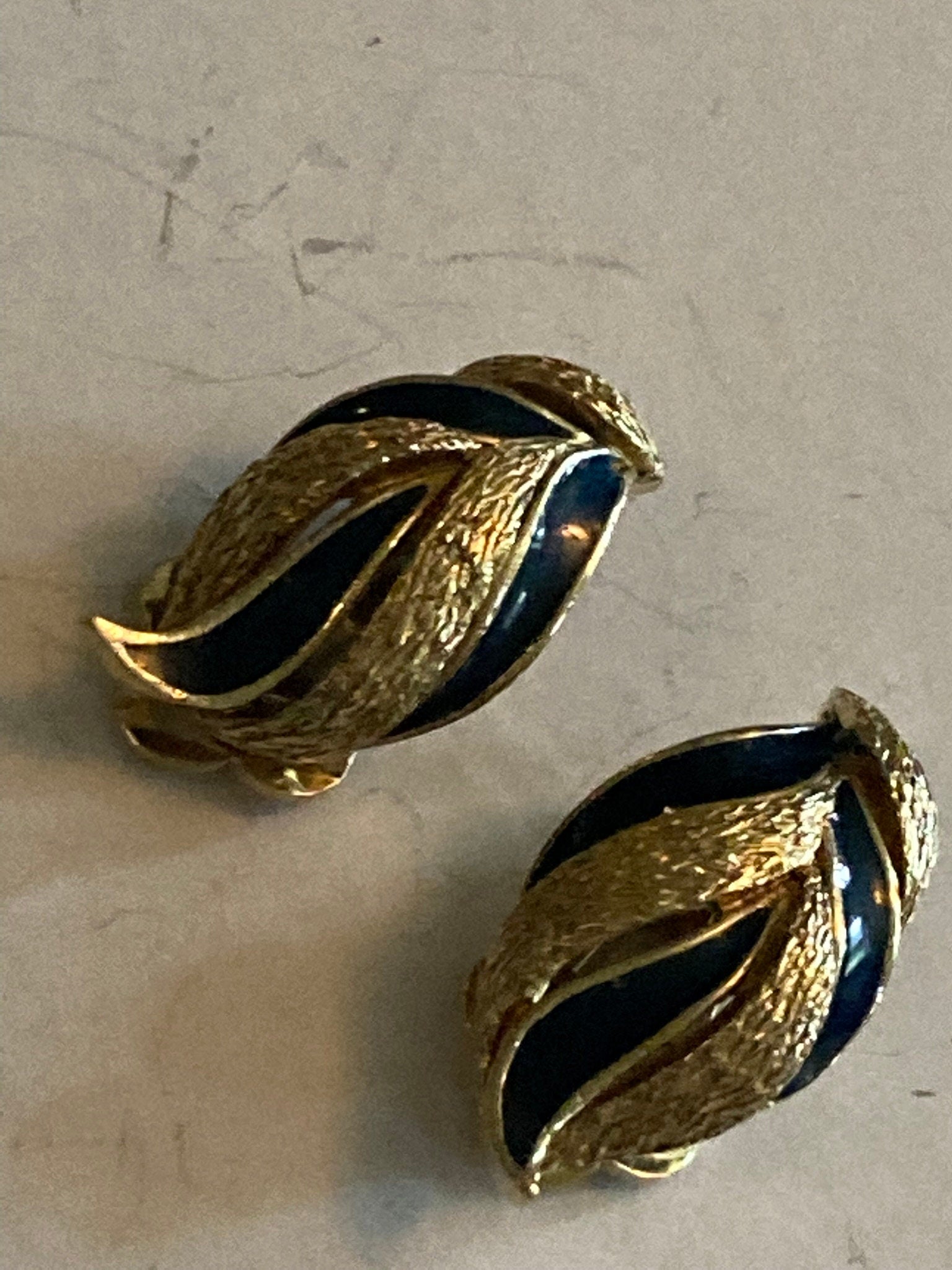 Signed A&S Attwood and Sawyer Vintage gold tone black enamel clip on earrings