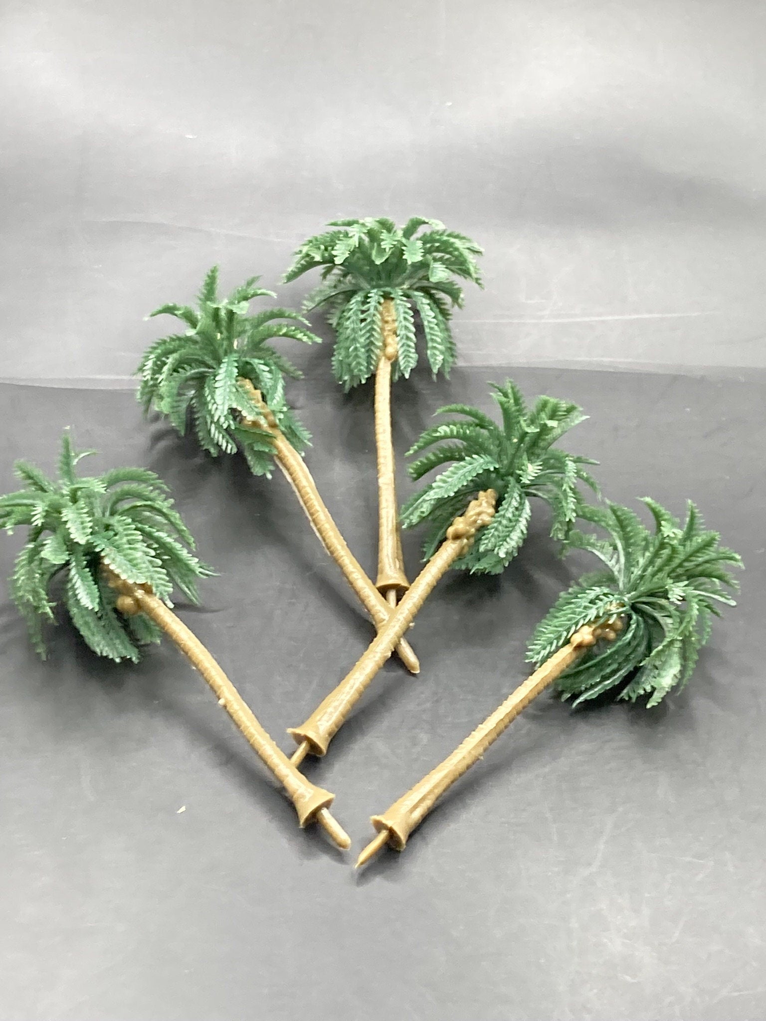 8cm tall price each tropical Miniature brown and green reusable plastic palm tree cake topper