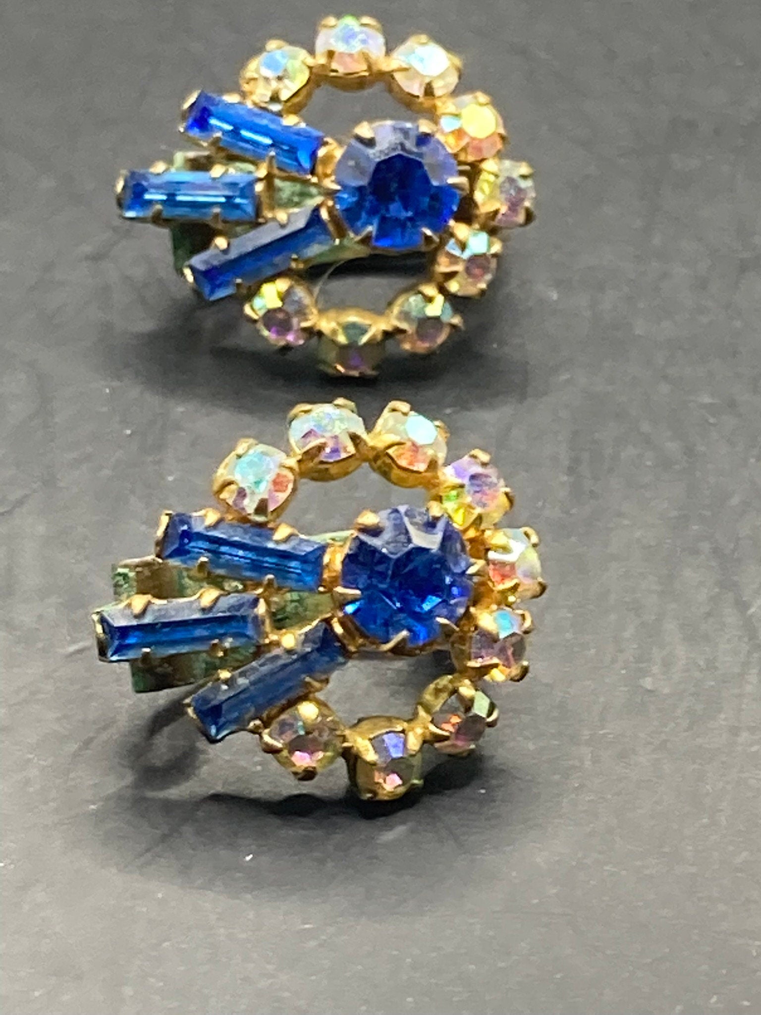 Vintage silver tone blue sapphire glass and AB diamanté paste pair stud earrings clip on