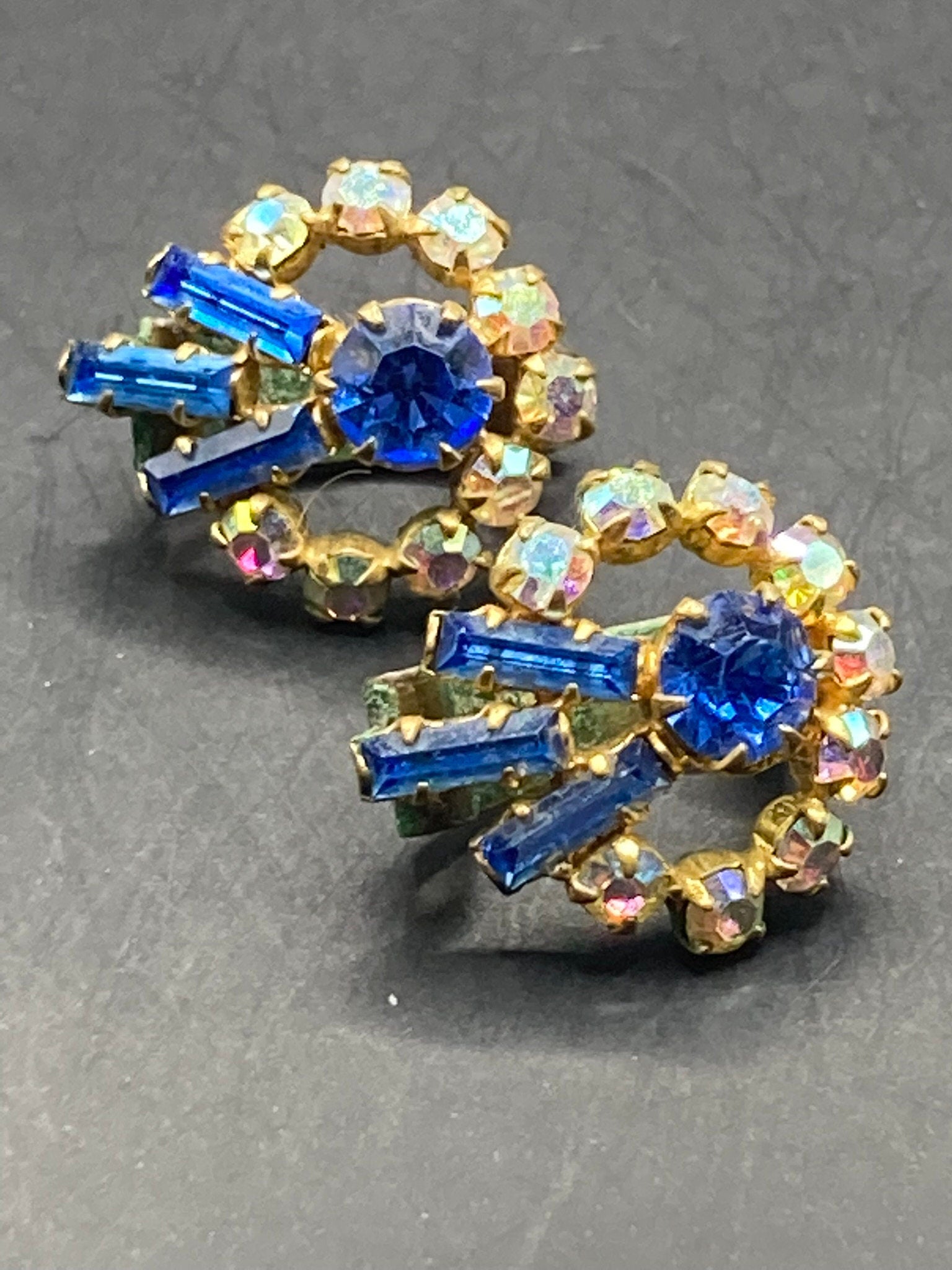 Vintage silver tone blue sapphire glass and AB diamanté paste pair stud earrings clip on