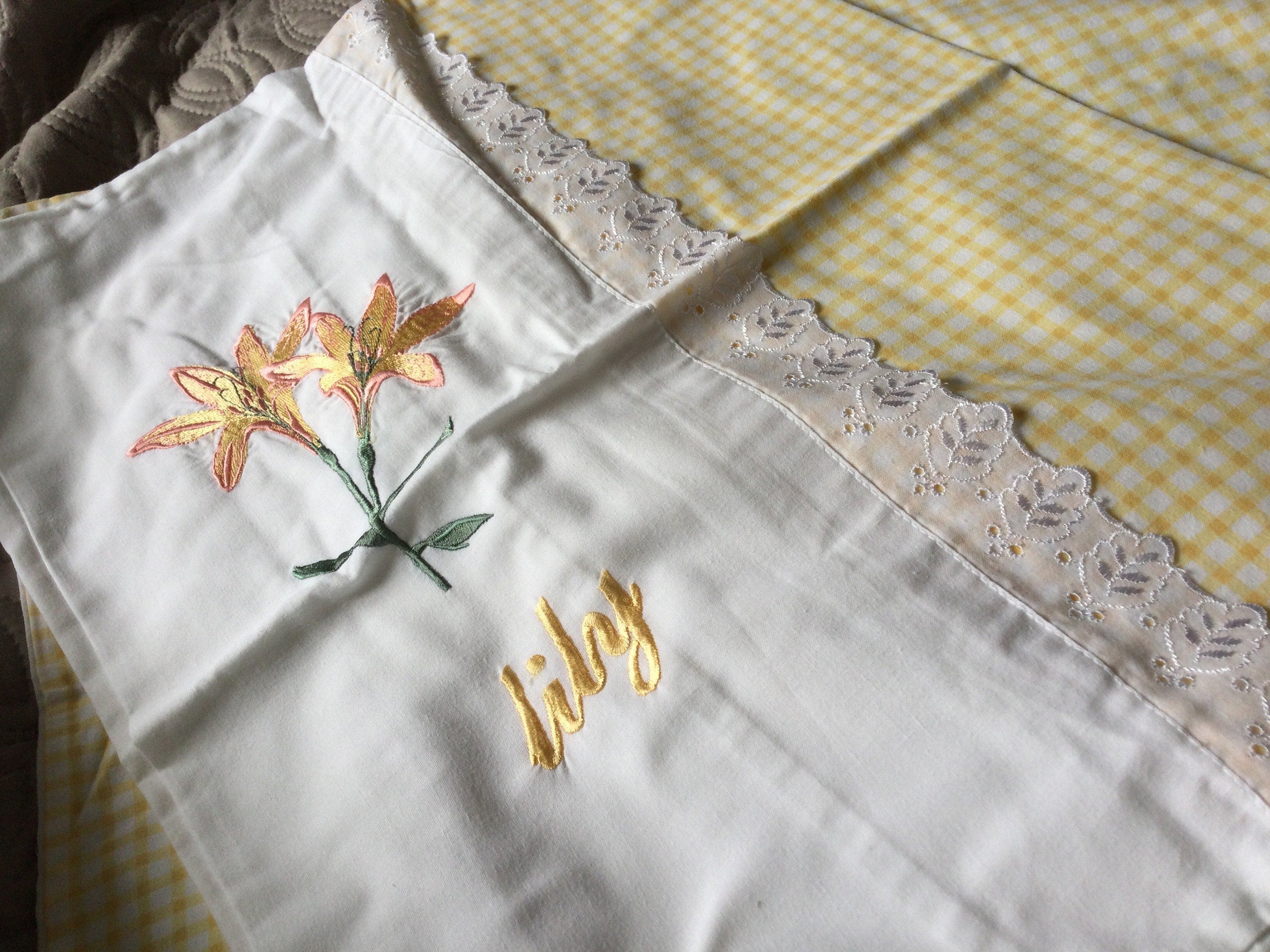LILY flower Pair of white cotton embroidered pillowcases with yellow gingham