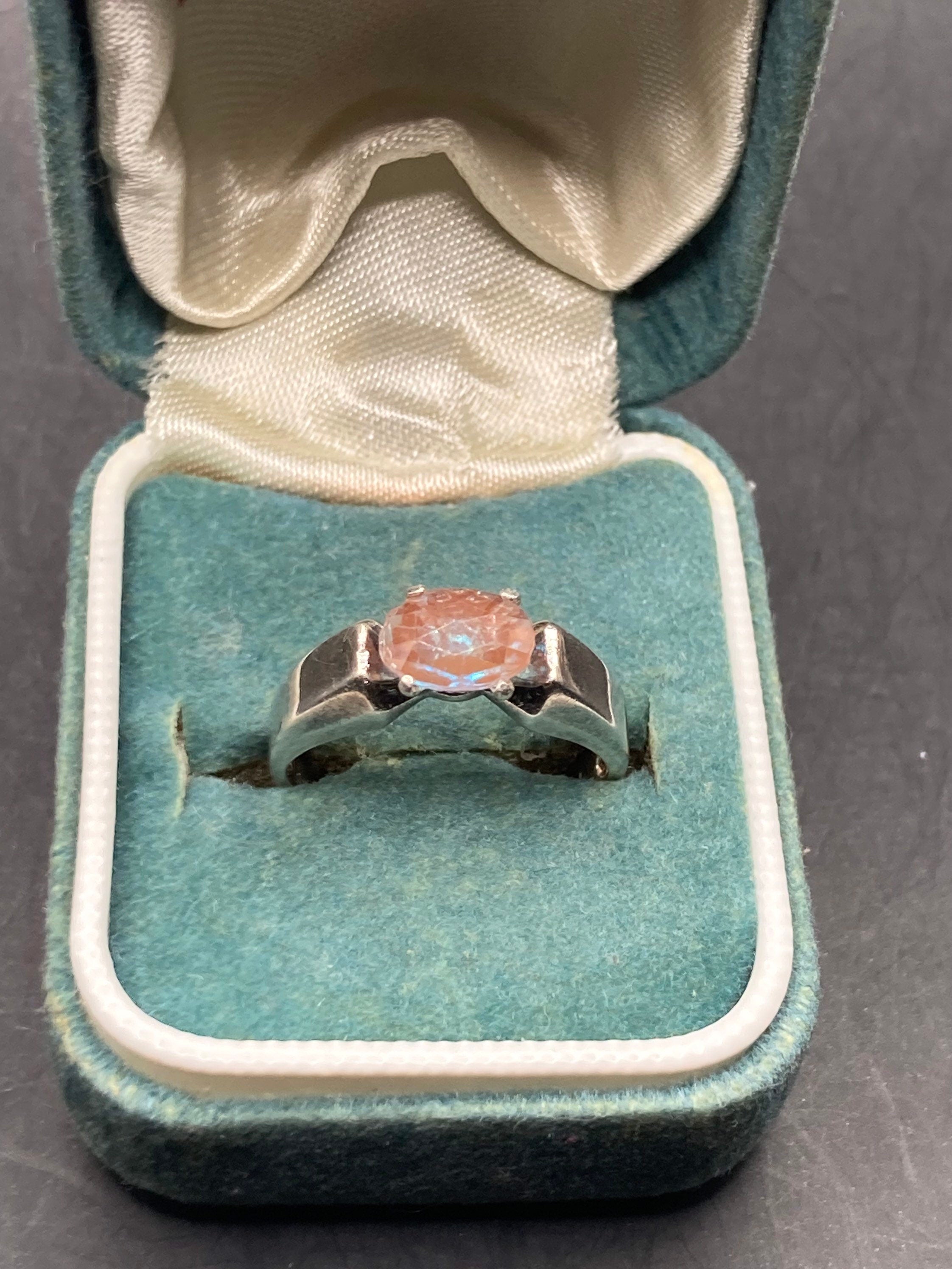 7mm gemstone saphiret ring,  925 sterling silver Uk Size M N