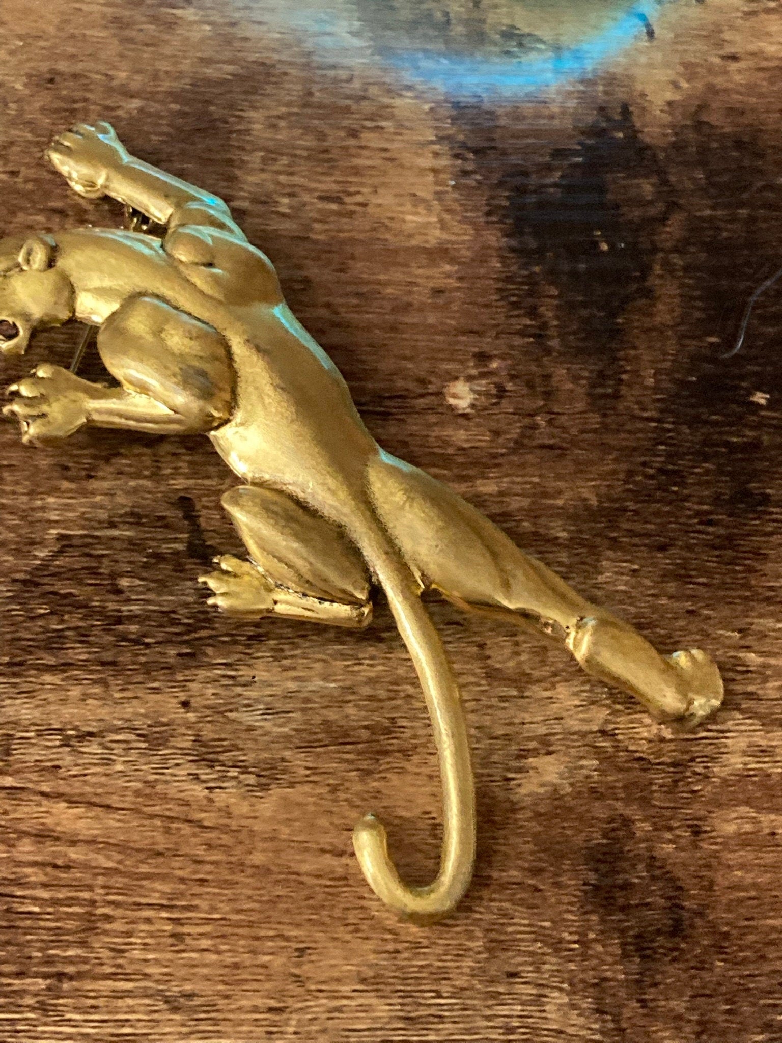 Big Cat panther puma brooch for coat oversized gold tone 11cm
