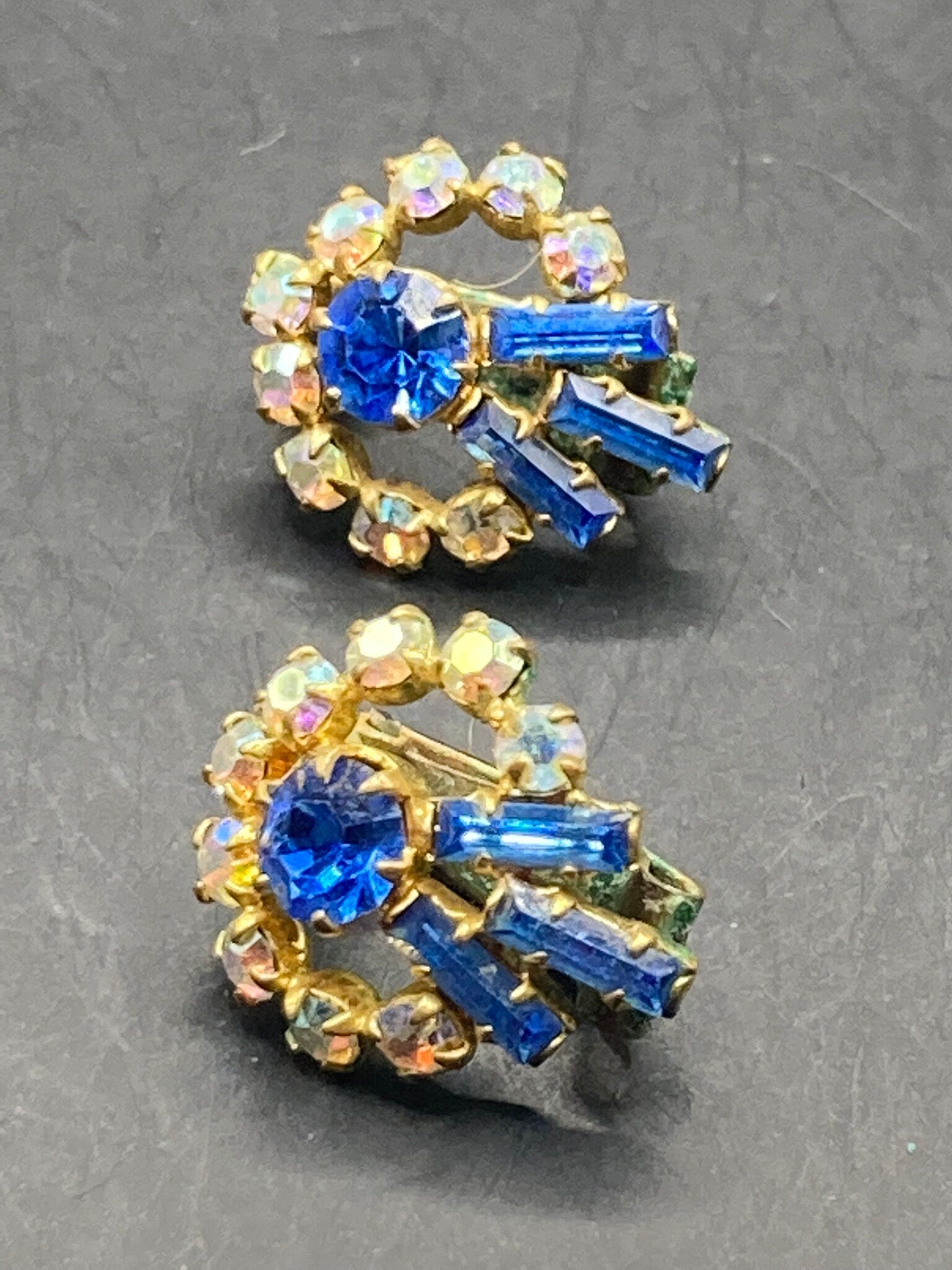 Vintage silver tone blue sapphire glass and AB diamanté paste pair stud earrings clip on