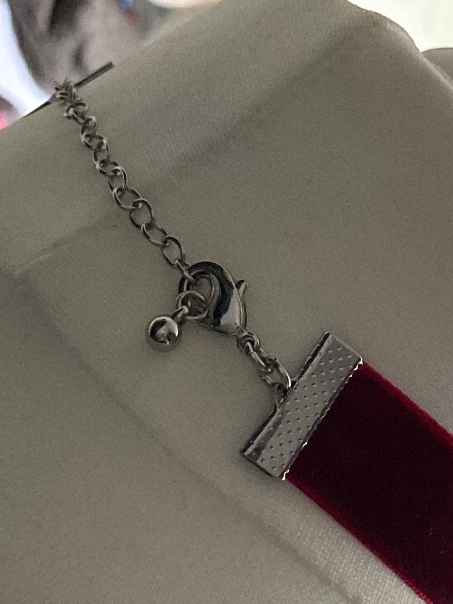 Victoriana style deep dark blood  red velveteen adjustable choker necklace with sliding diamante pendant detail