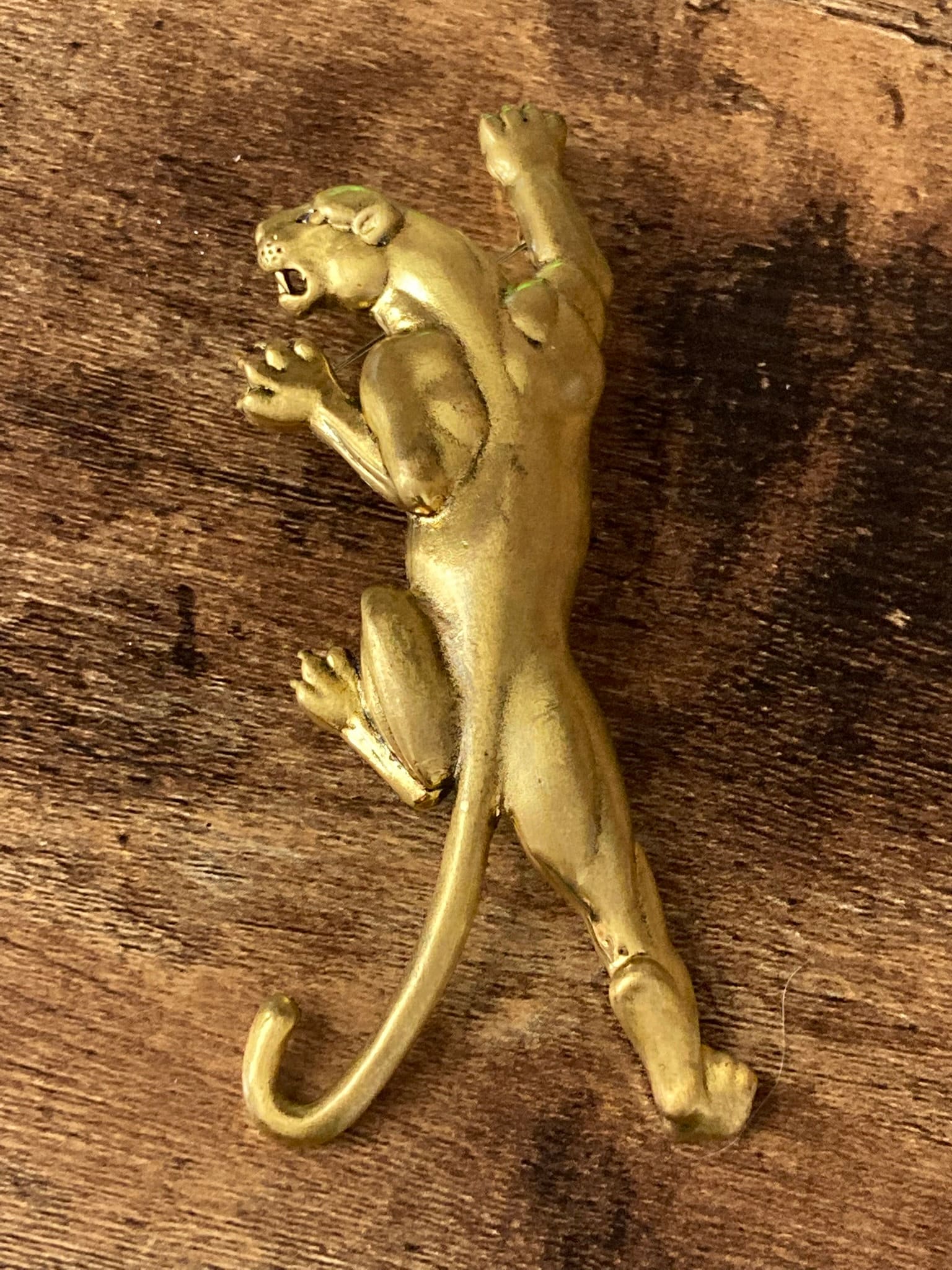 Big Cat panther puma brooch for coat oversized gold tone 11cm