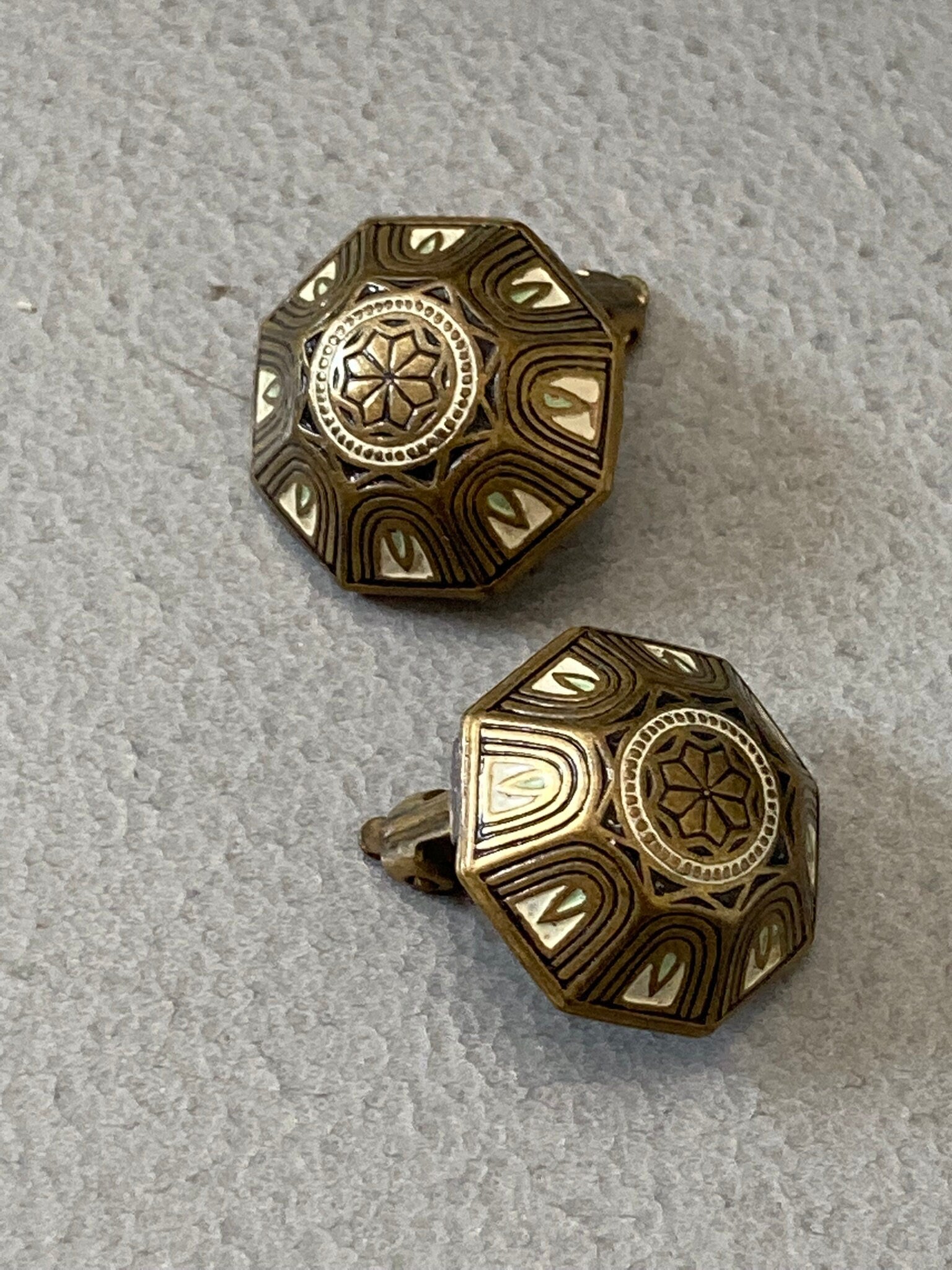 damascene or Toledo black gold clip on earrings shakudo ear clips Etruscan 1940s
