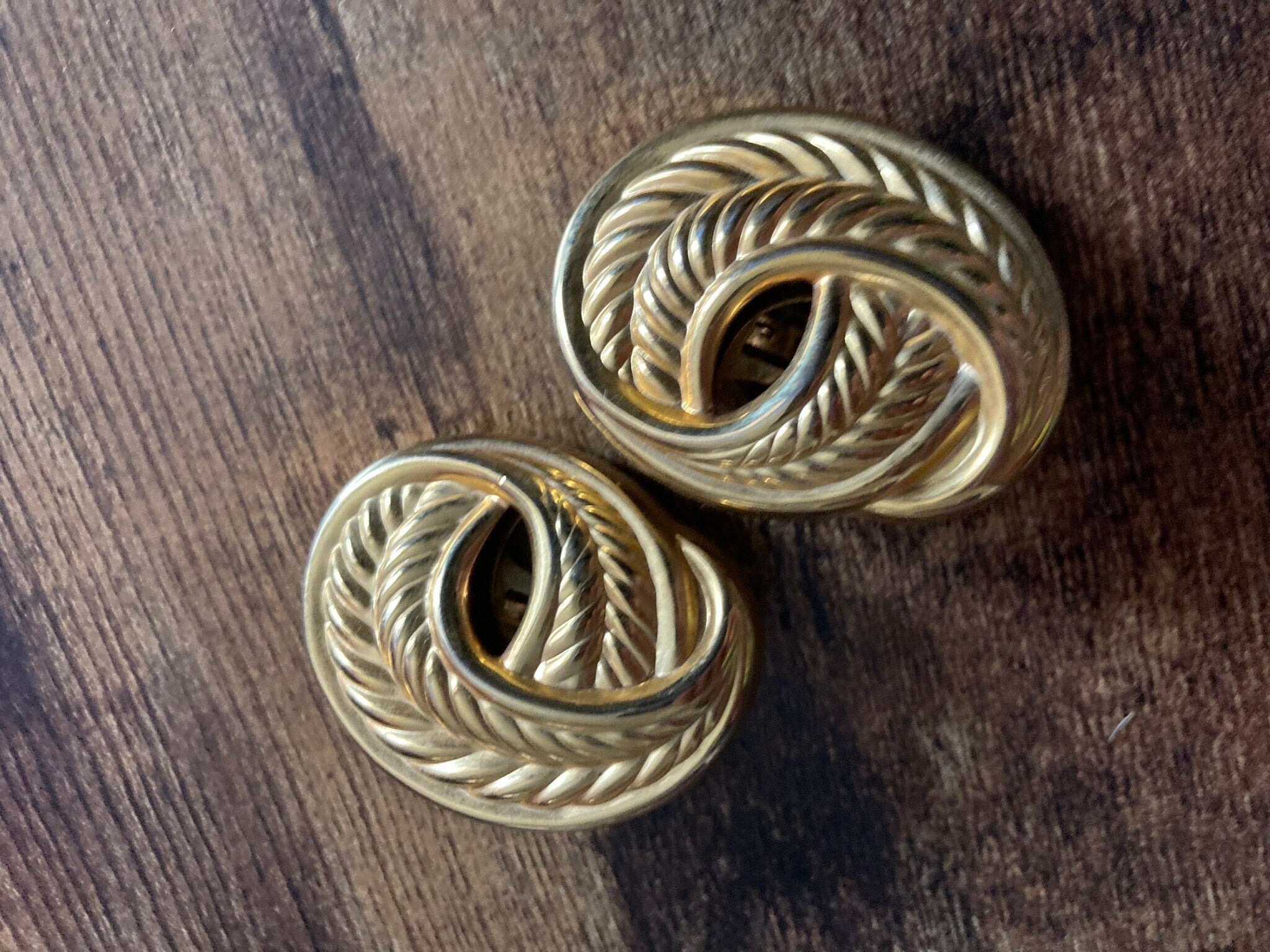 Vintage Gold tone swirl large pair oval 3.5cm stud clip on earrings