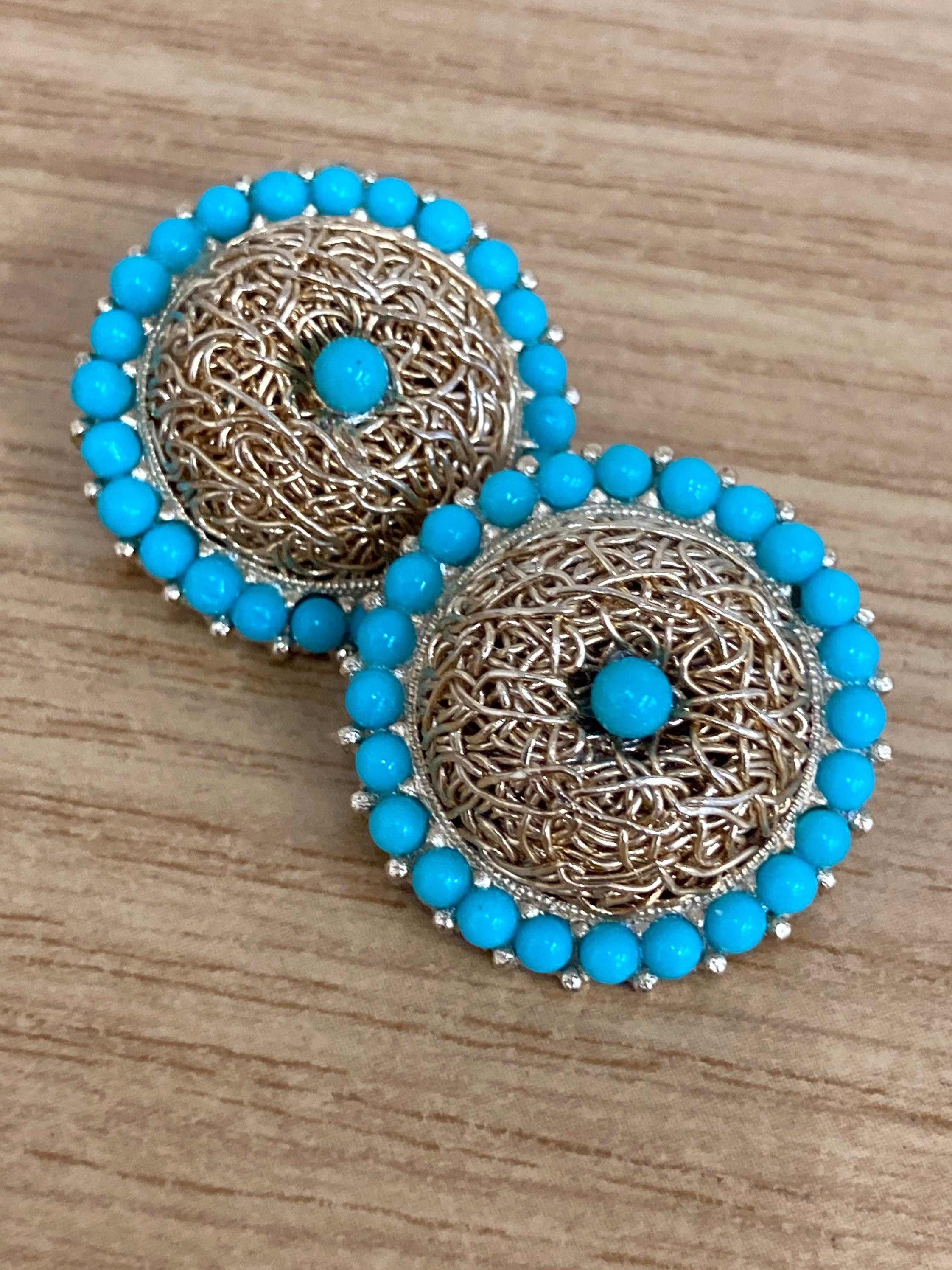 Vintage 1970s gold tone Turquoise glass cabochon 2cm clip on modernist earrings