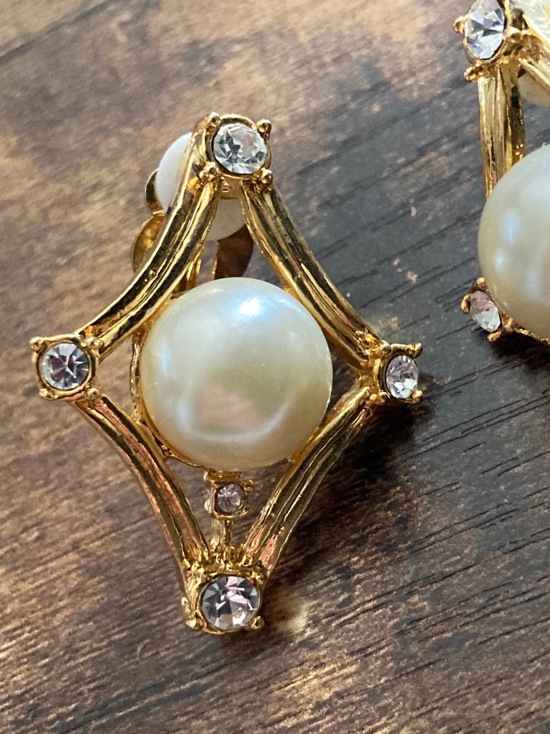 Oversized gold tone large clip on diamanté earrings faux cream pearl cabuchon 1980s