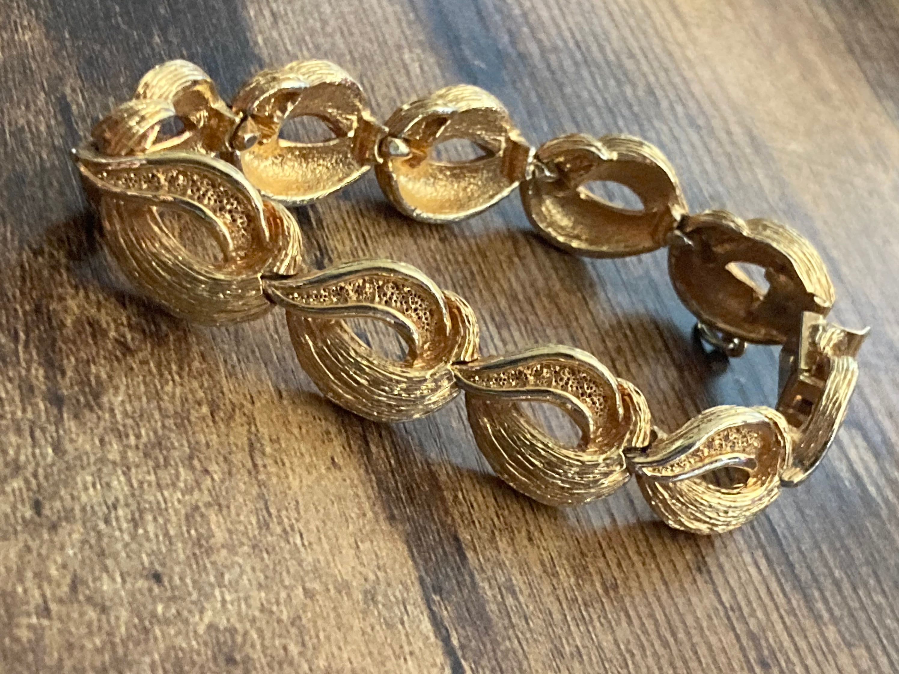 abstract chain link bracelet 1970s modernist period gold tone mid century