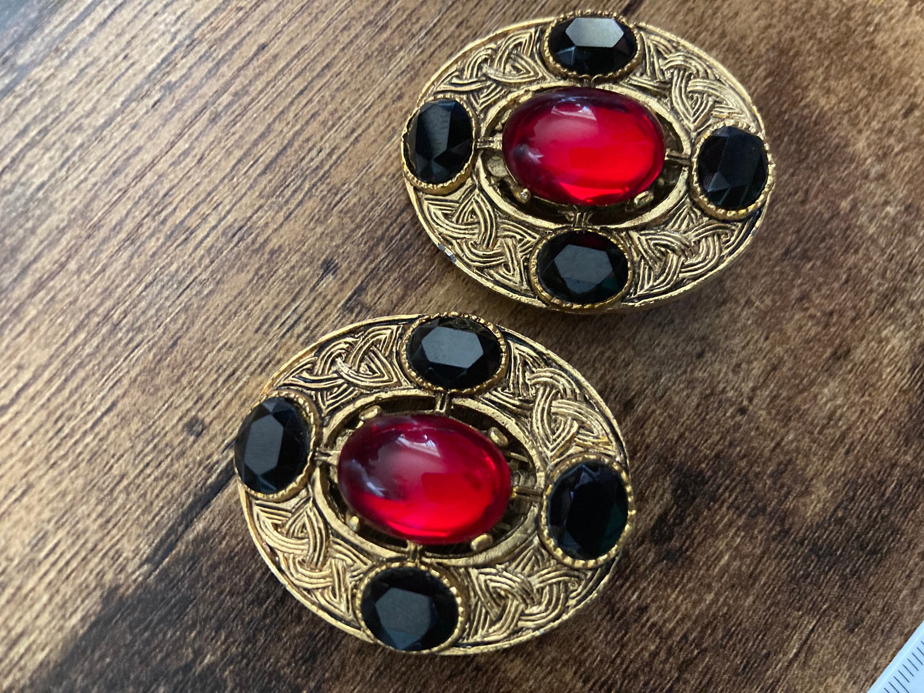 Oversized rhinestone ruby black paste oval gold tone clip on stud earrings
