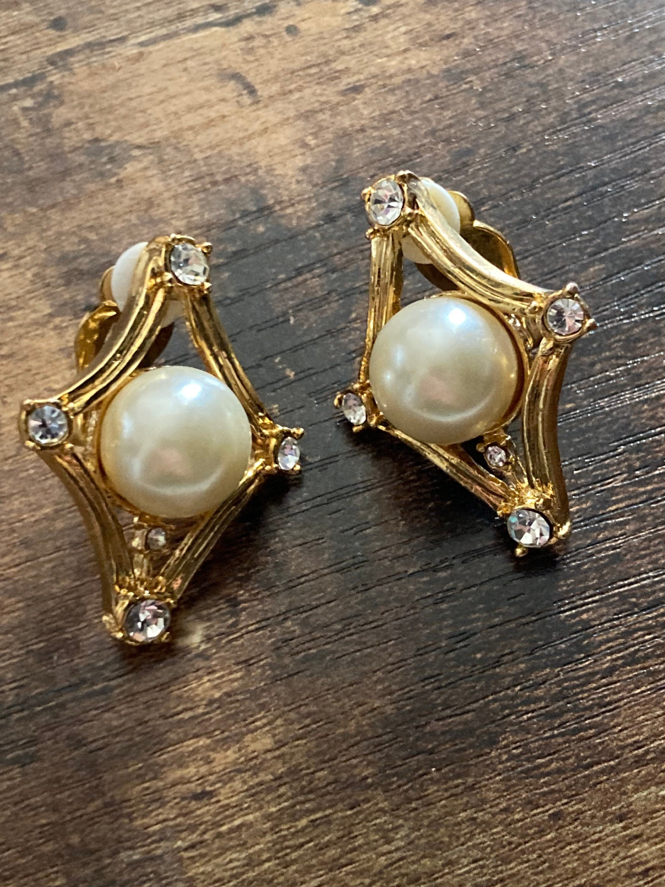Oversized gold tone large clip on diamanté earrings faux cream pearl cabuchon 1980s