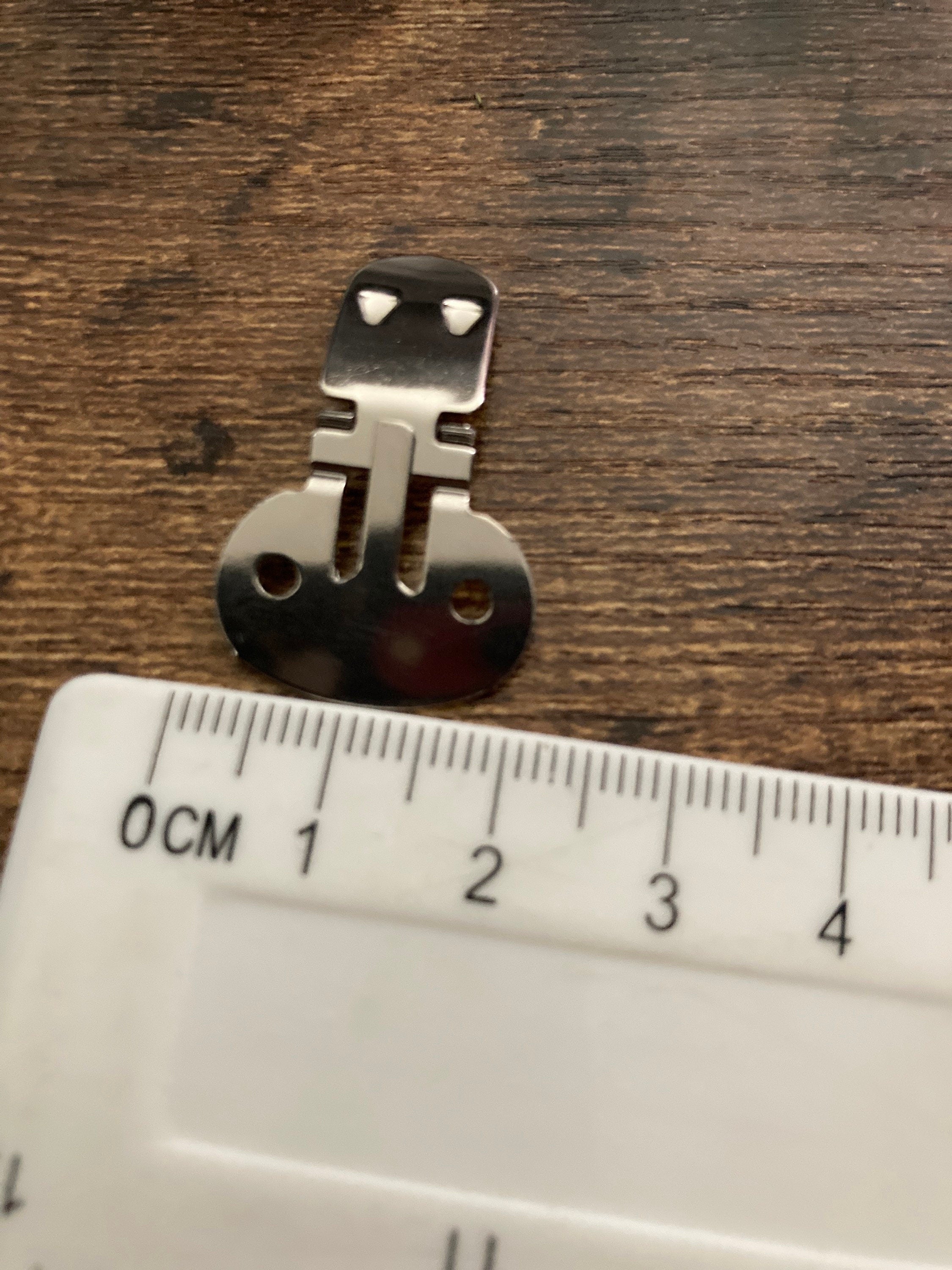 Silver Tone Sew On Shoe Clips: DIY Craft Finding (5 Pairs)