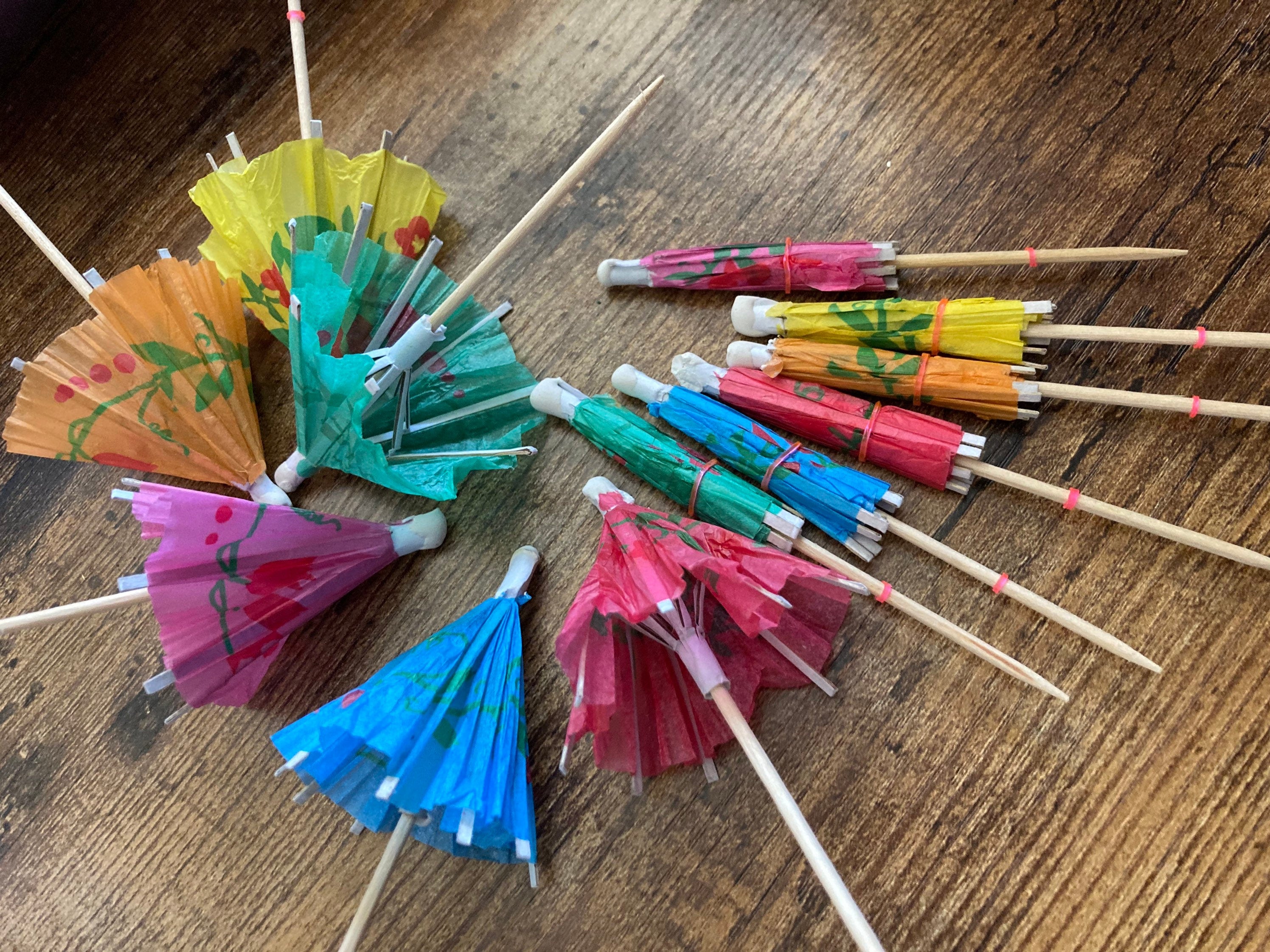 Pack of 25 paper party cocktail umbrellas cocktail parasols