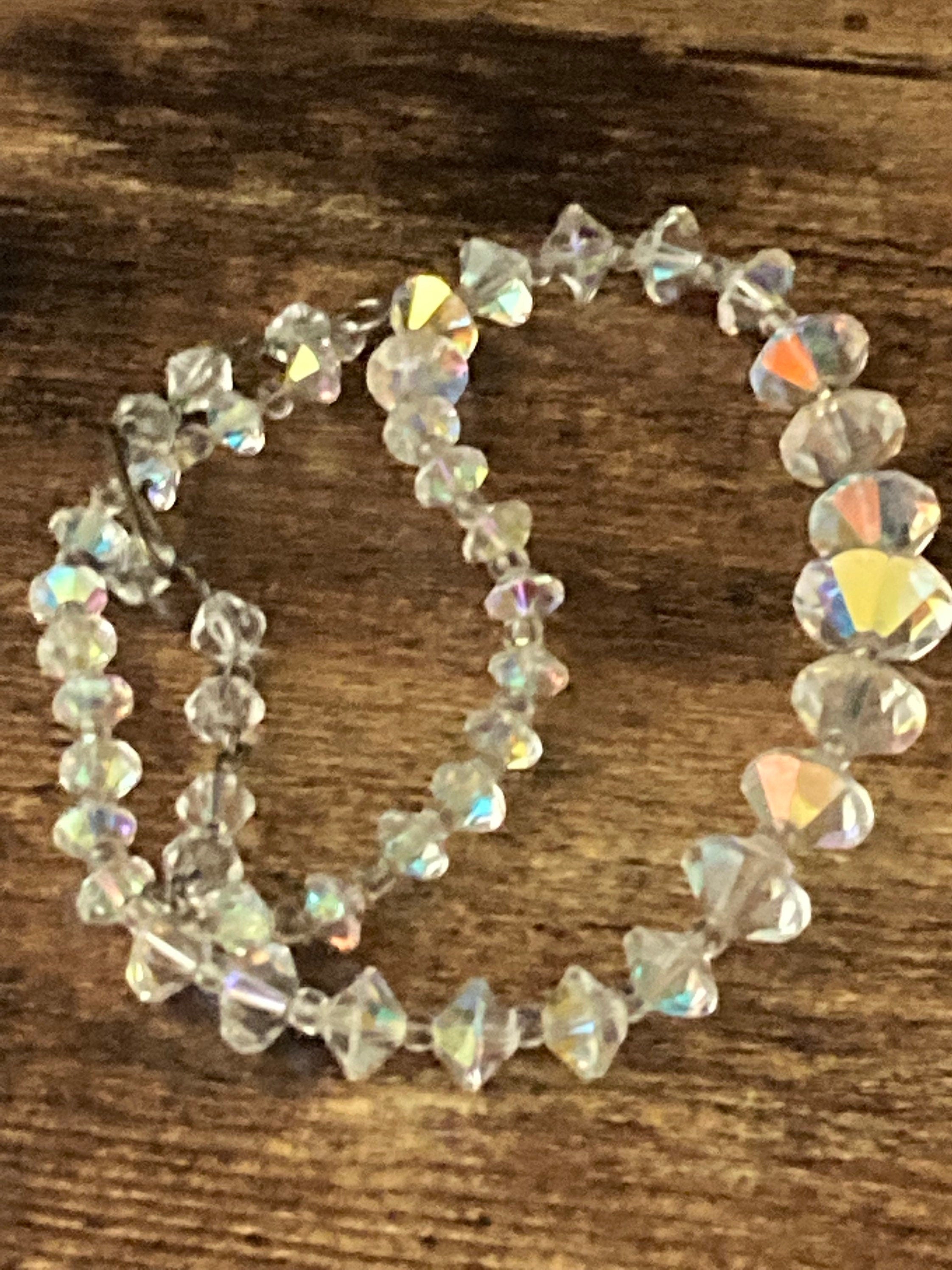 Petite fit mid century faceted glass single strand bicone beaded clear diamanté crystal necklace