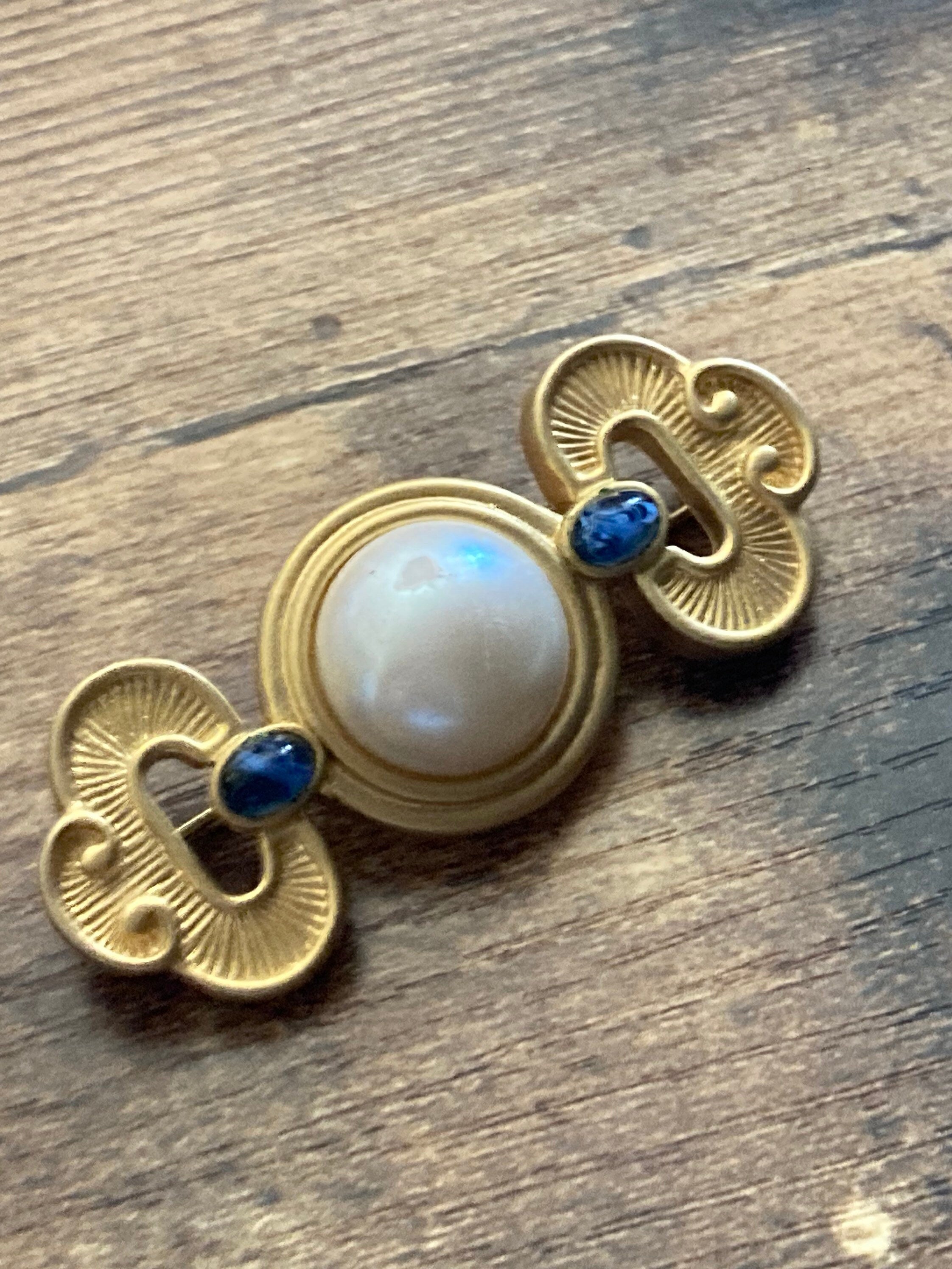 Vintage Etruscan large pearl bar brooch with blue glass cabochons
