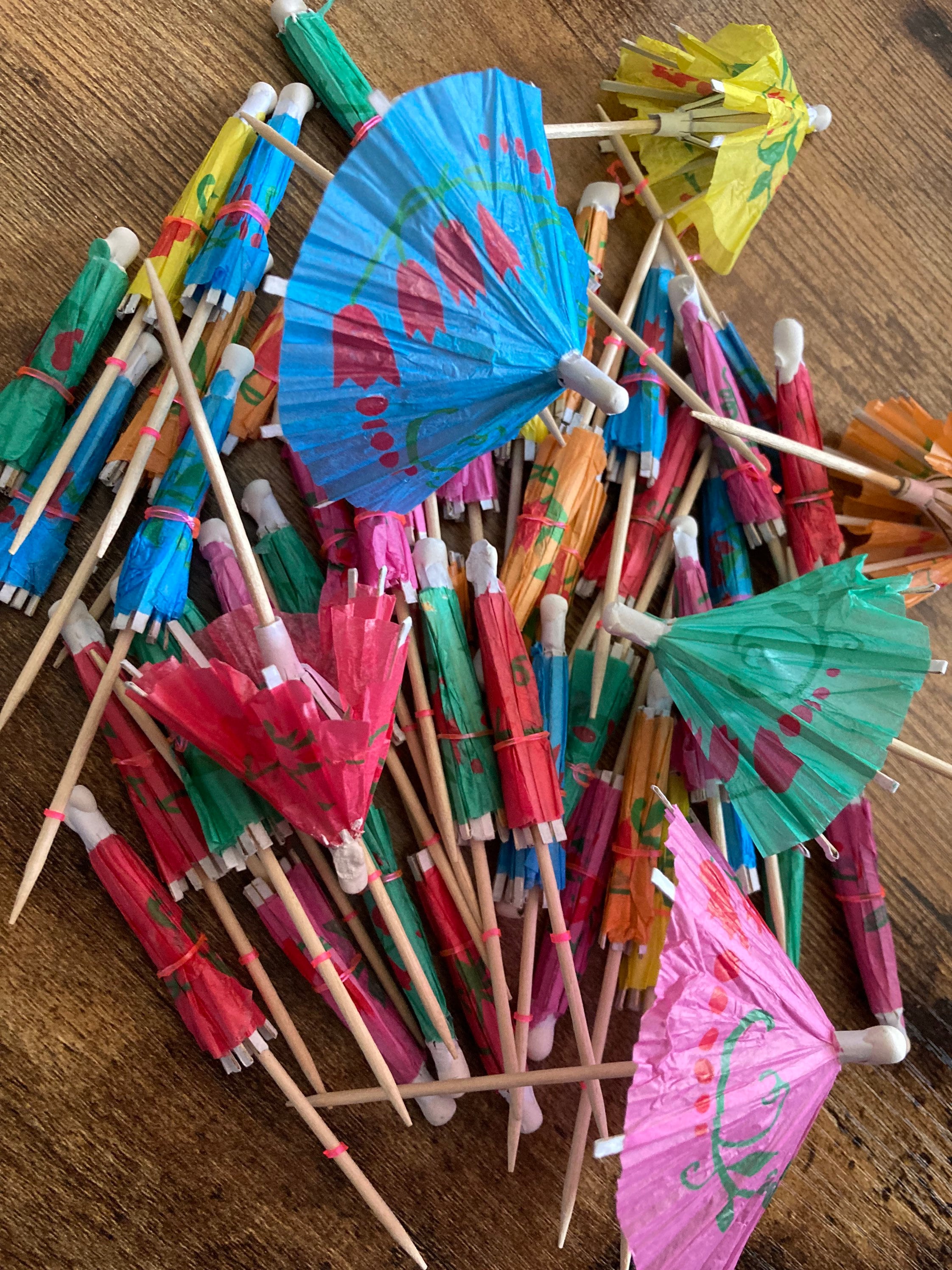 Pack of 25 paper party cocktail umbrellas cocktail parasols