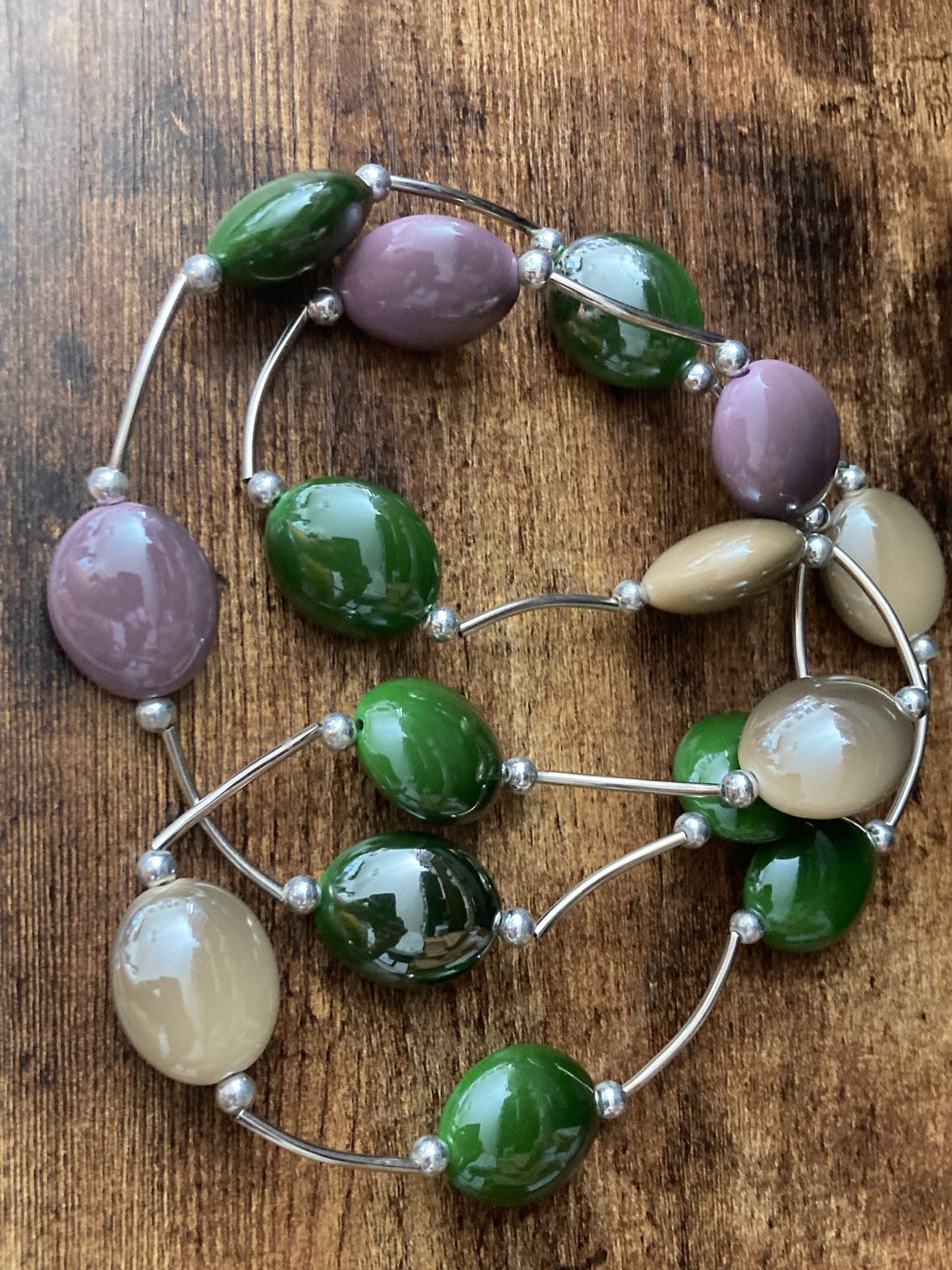 Vintage green purple and silver plastic pebble beaded necklace 84cm long