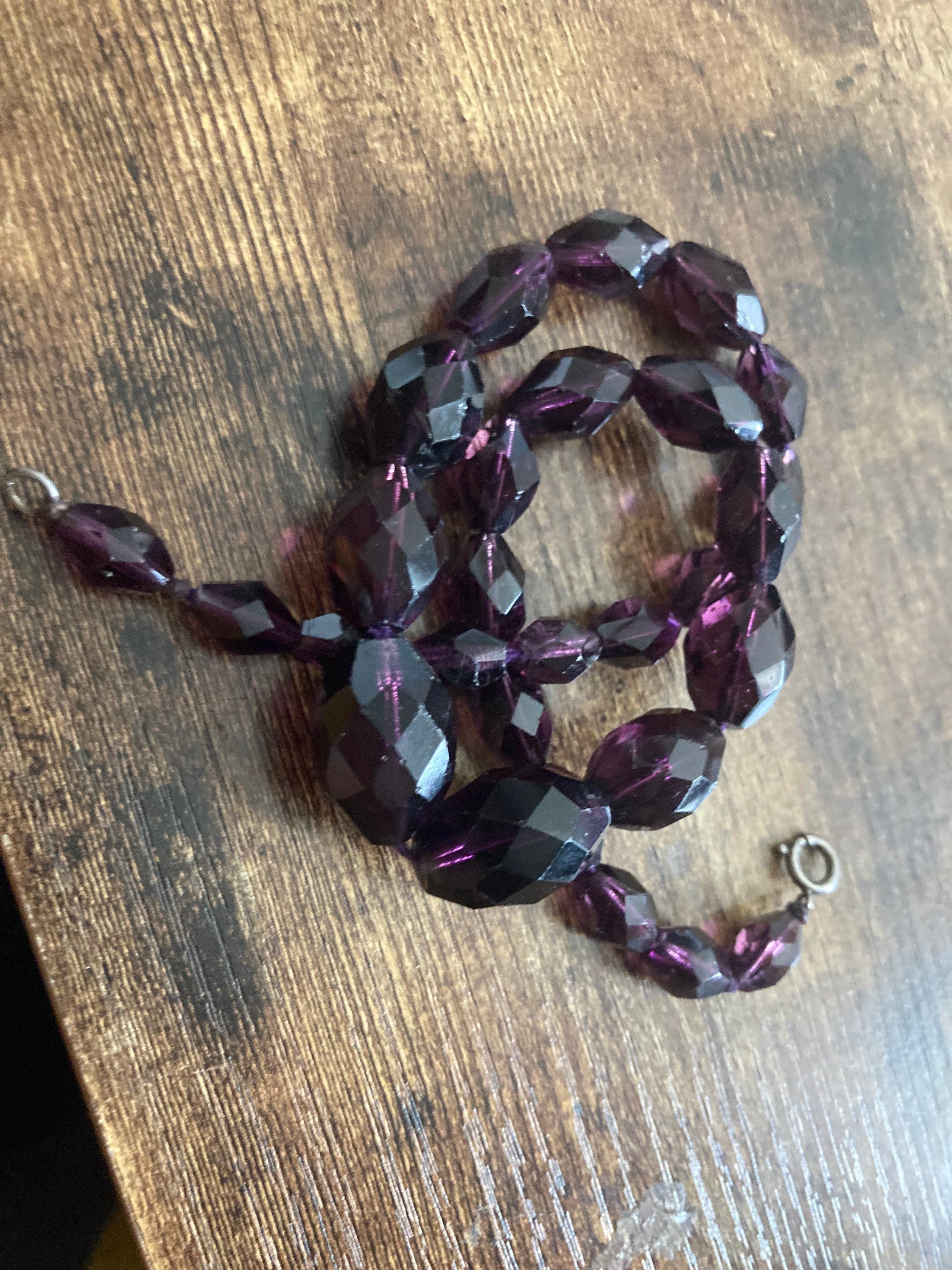 Vintage dark purple amethyst cut glass bicone beaded necklace 45cm