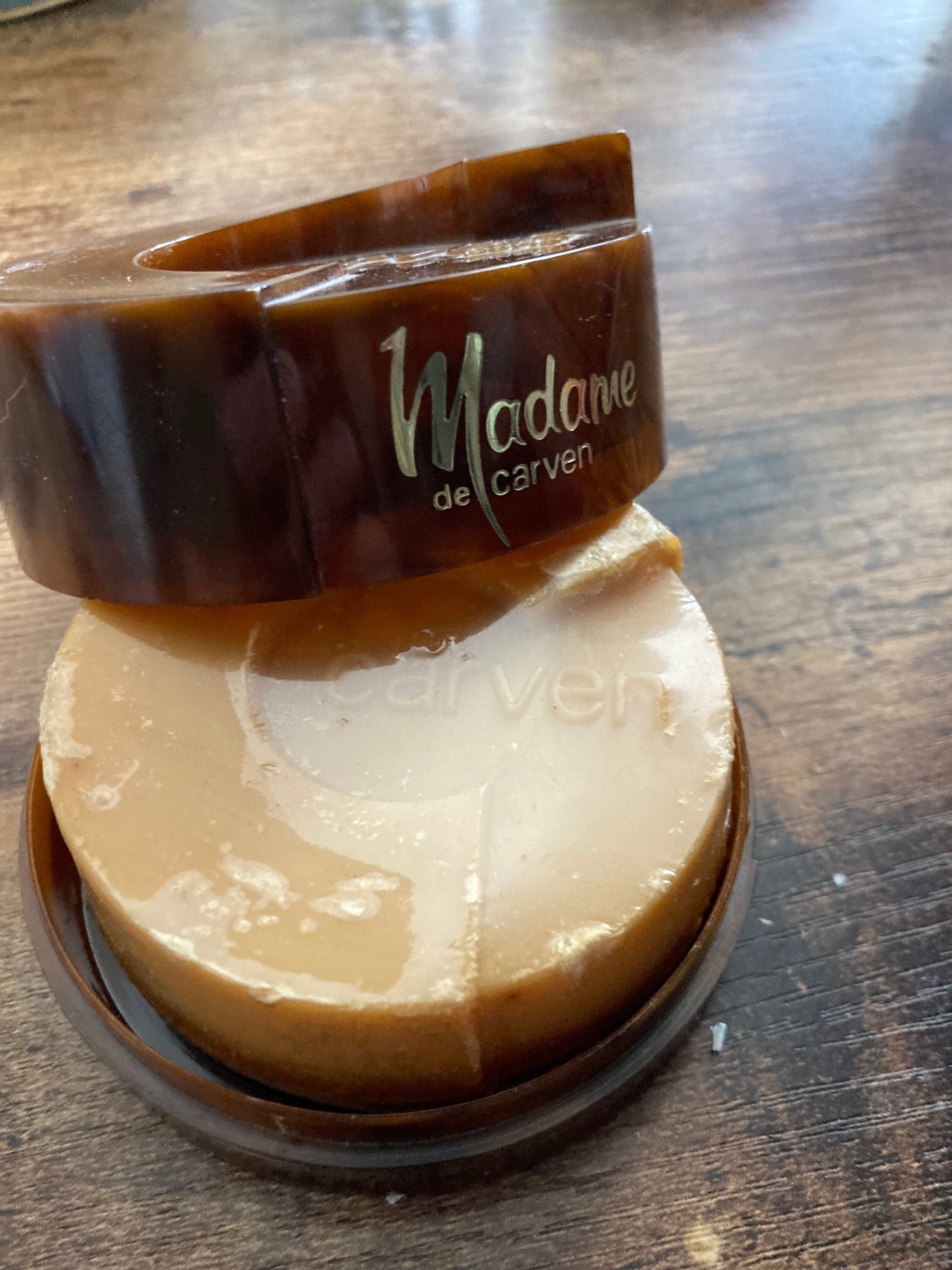 Madame de carven Paris sealed soap in brown plastic box vintage cosmetics