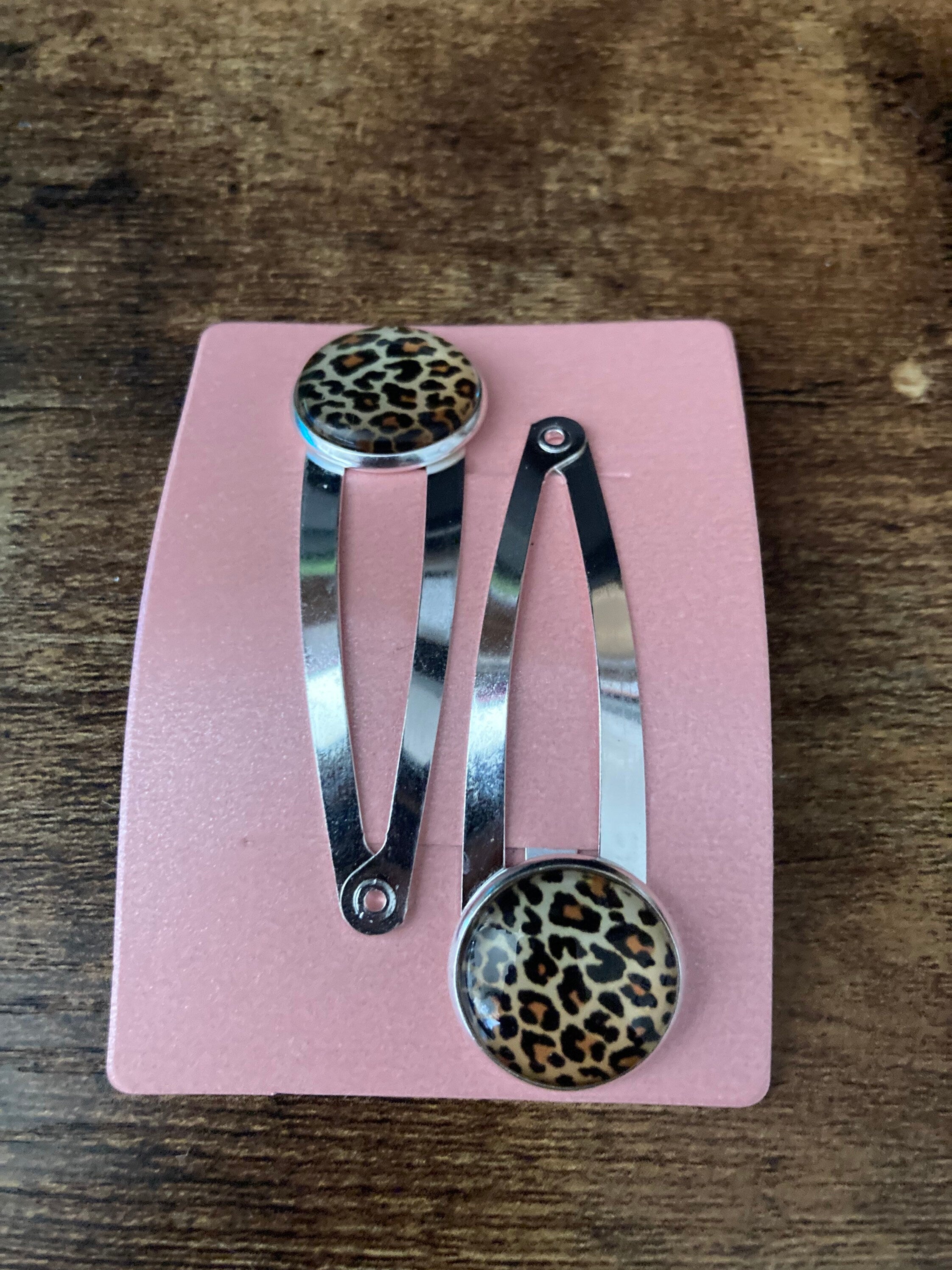 16mm round pair of animal leopard print hair clips silver tone